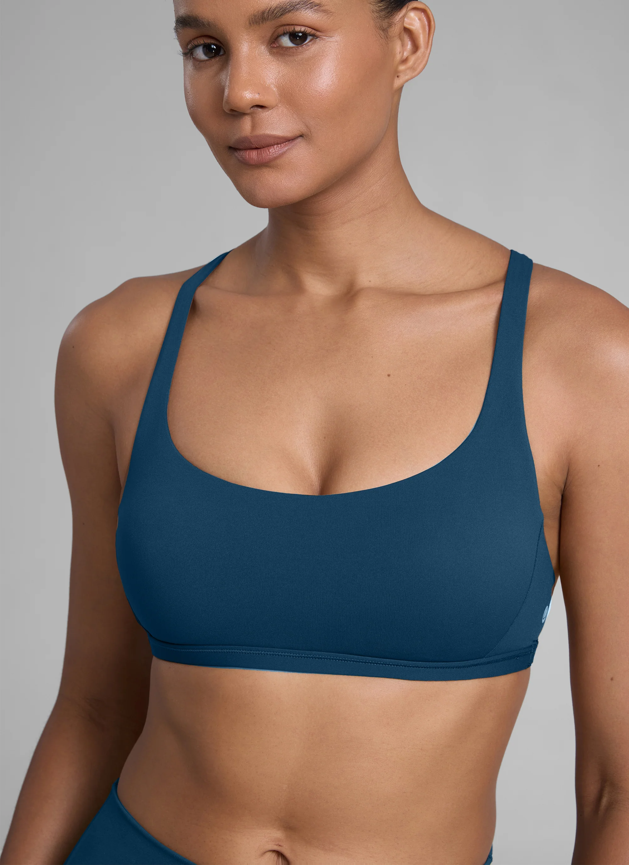 Nakedfeel Low Cut Strappy Bra (6 Straps) - Image 5