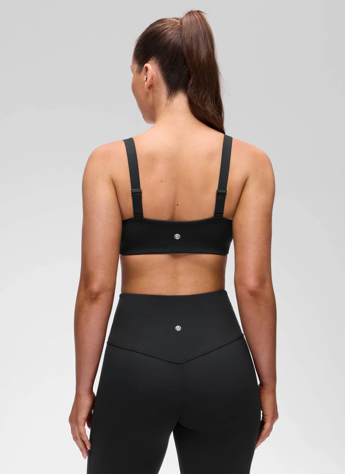 Butterluxe Adjustable Wide Strap Sports Bra - Image 12