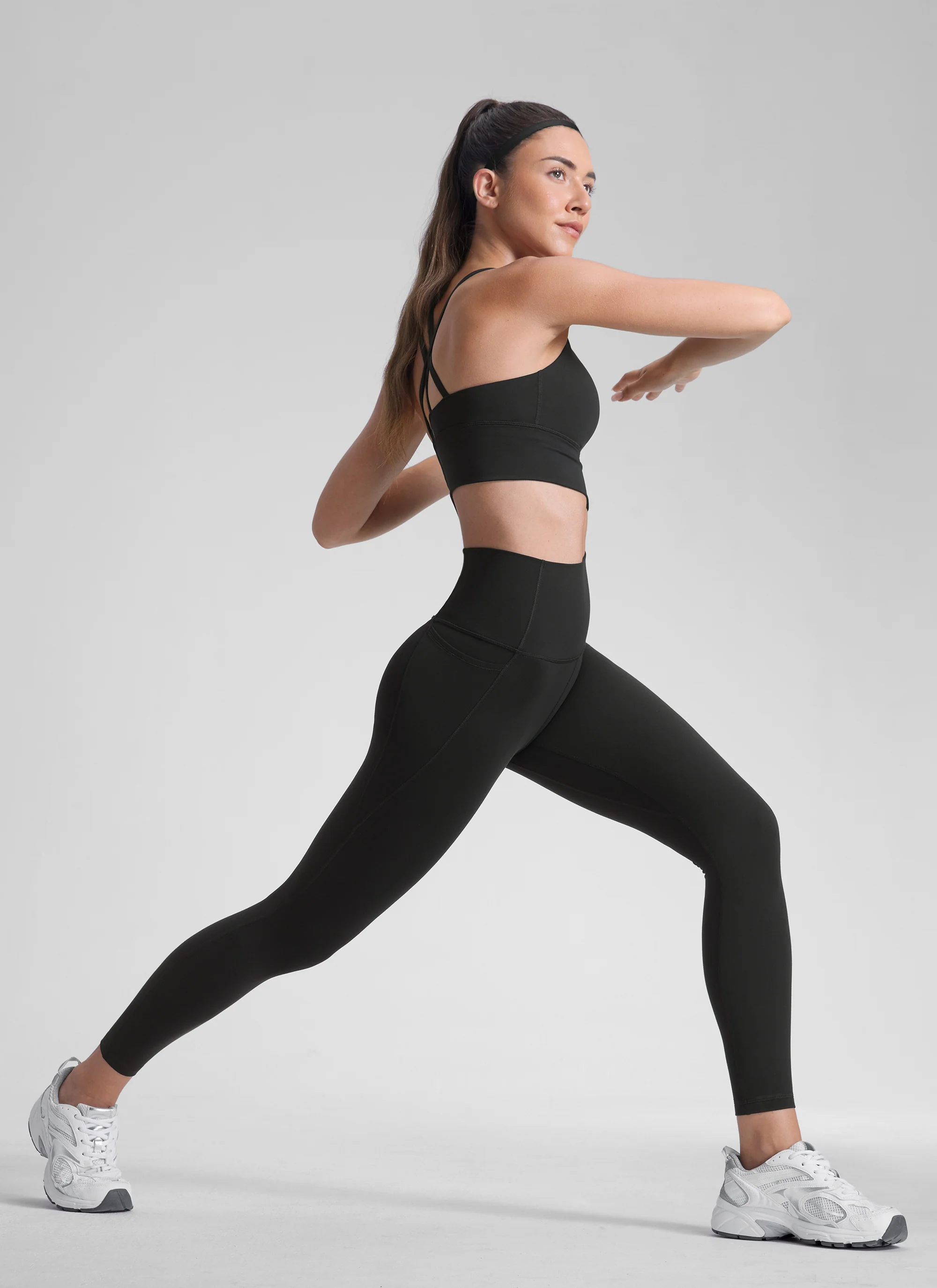 INNOPHRA Workout Leggings with Pockets Shapewear 25 Inches - Image 9