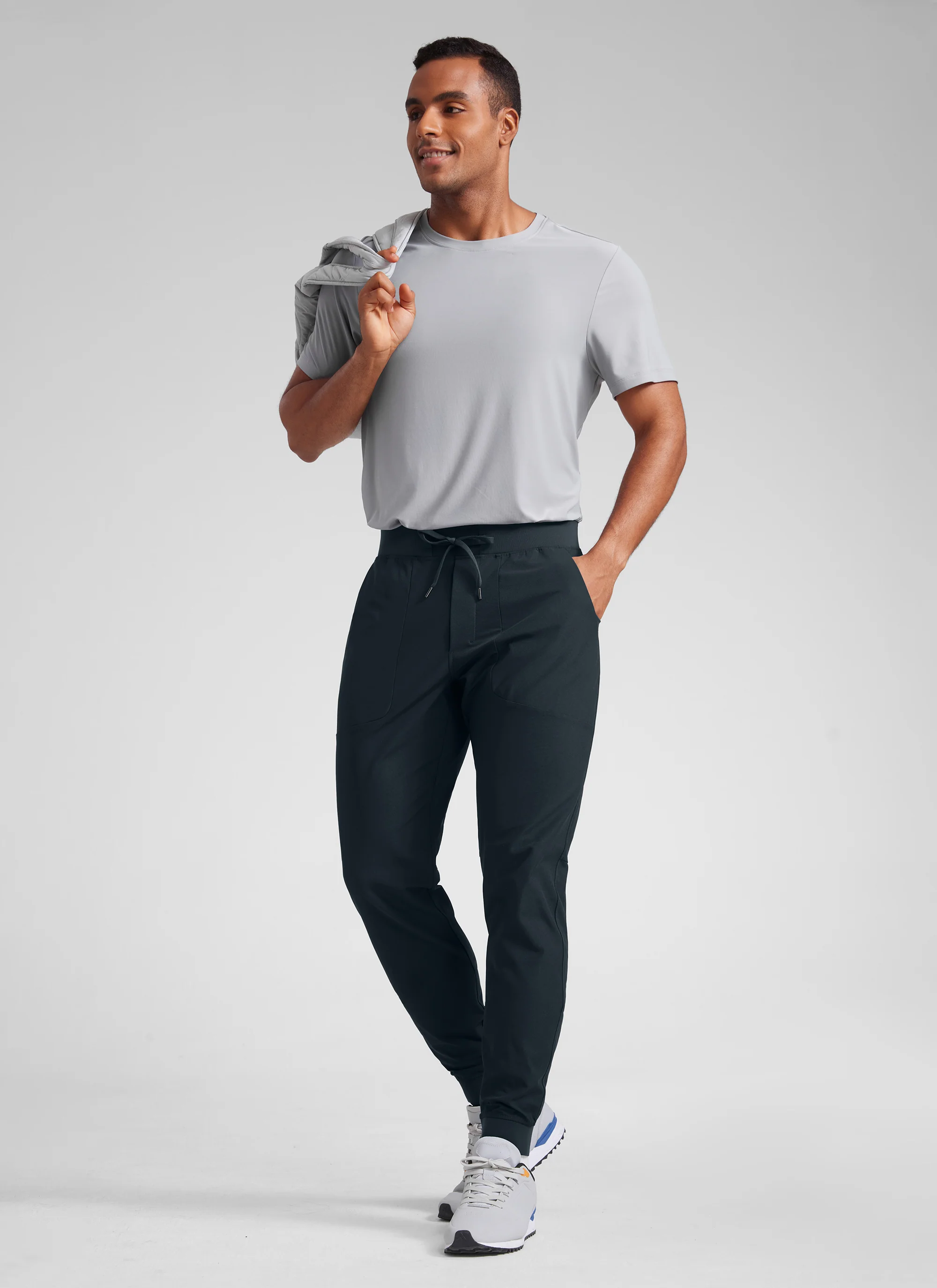 All-day Comfy Slim-Fit Golf Jogger 32'' - Image 9