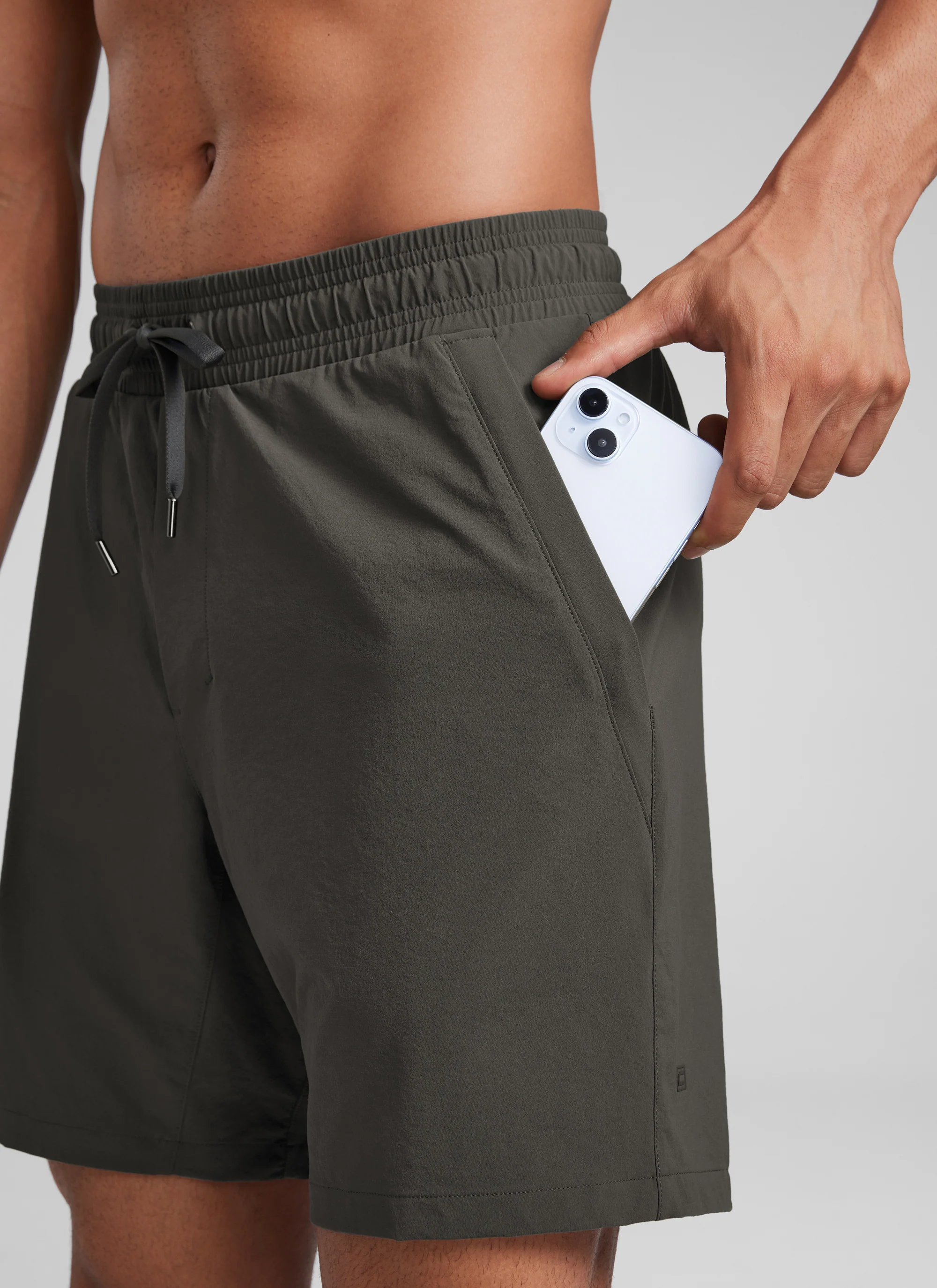 Lightweight Water Resistant Shorts 7" with Zip Pockets - Image 3
