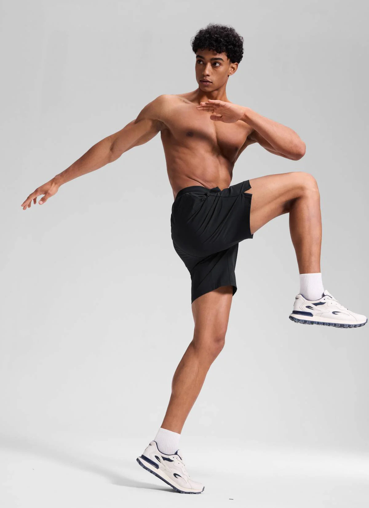 Motion Linerless Pocket Workout Shorts 7" - Image 18