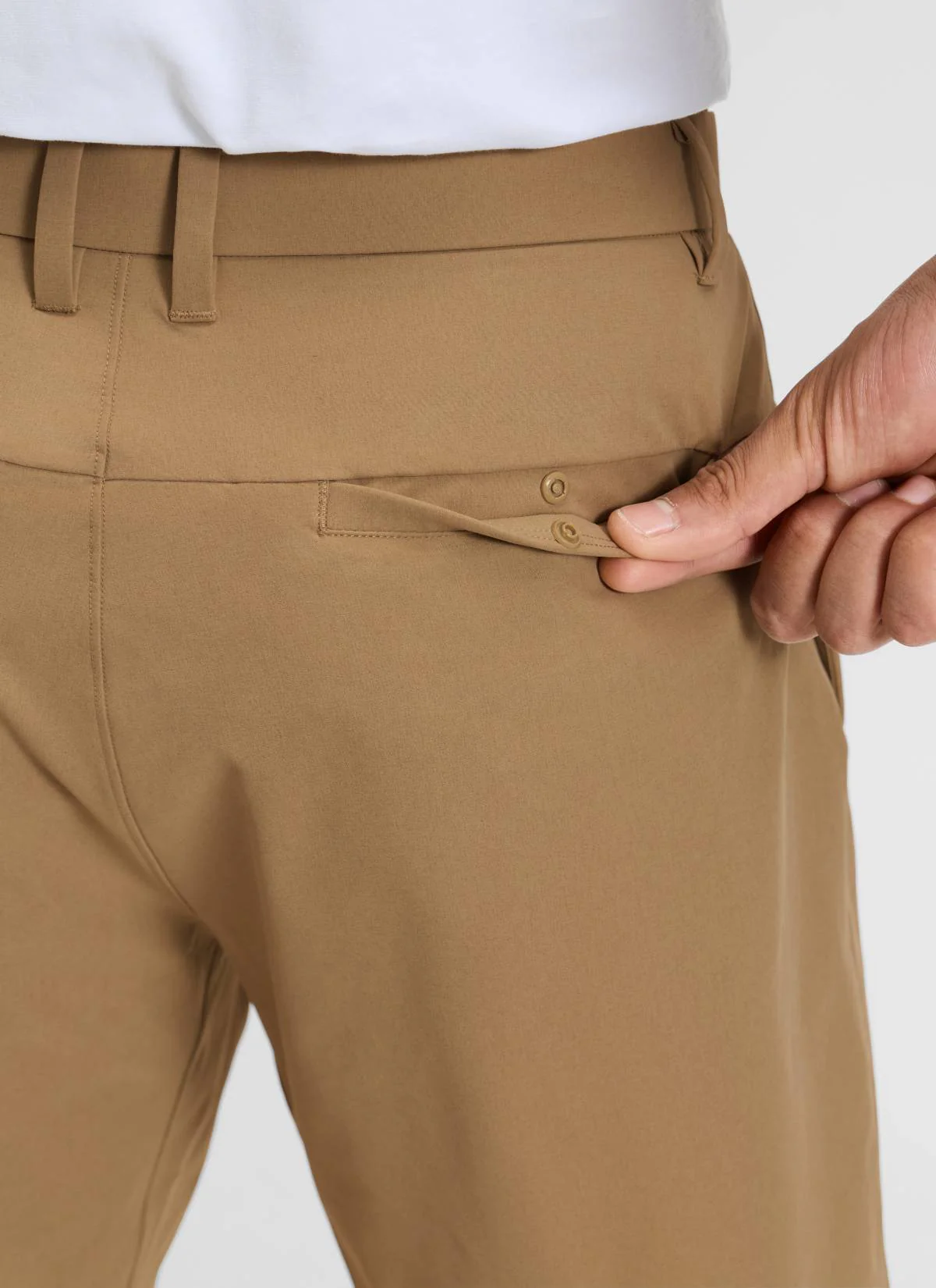 BreezeLite Golf Pocket Shorts 7" - Image 5