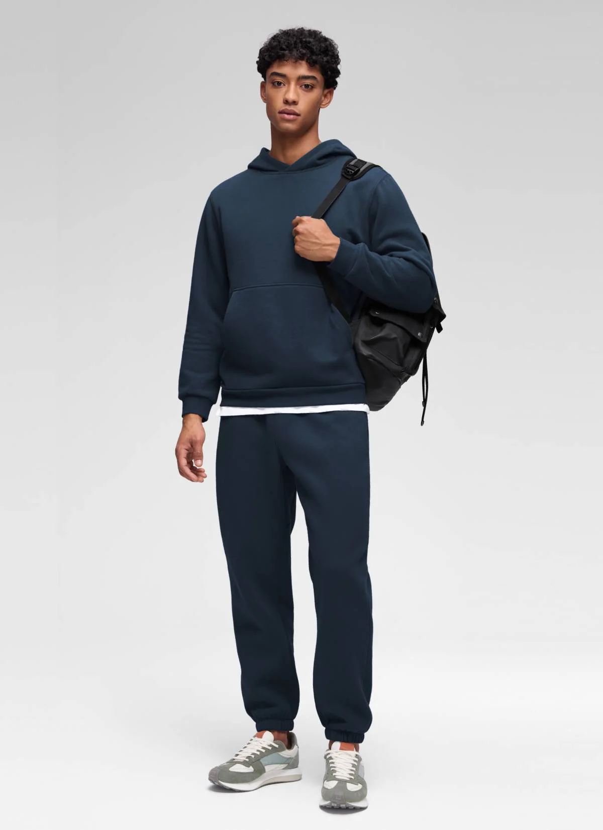 Fleece Lined Pocket Pullover Hoodie - Image 11