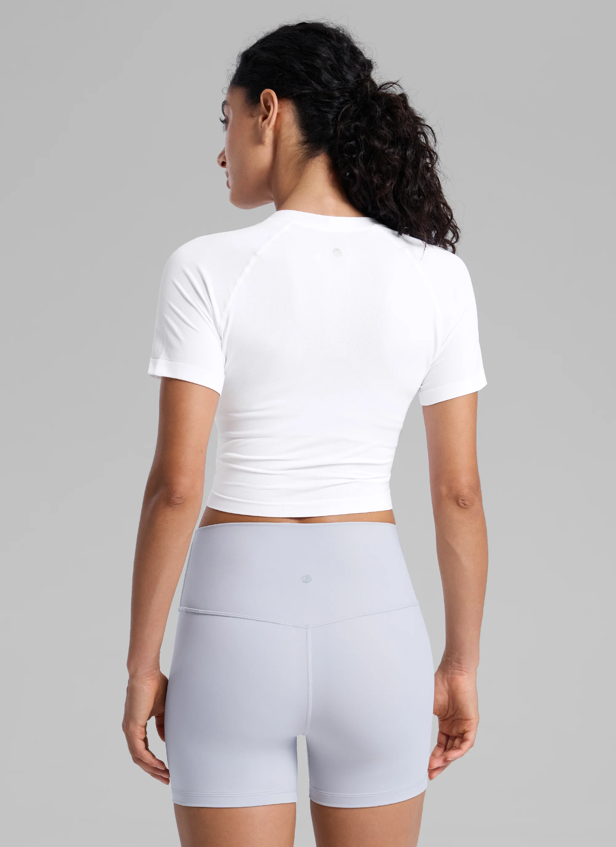 Seamless Crew Neck Cropped Short Sleeve - Image 13