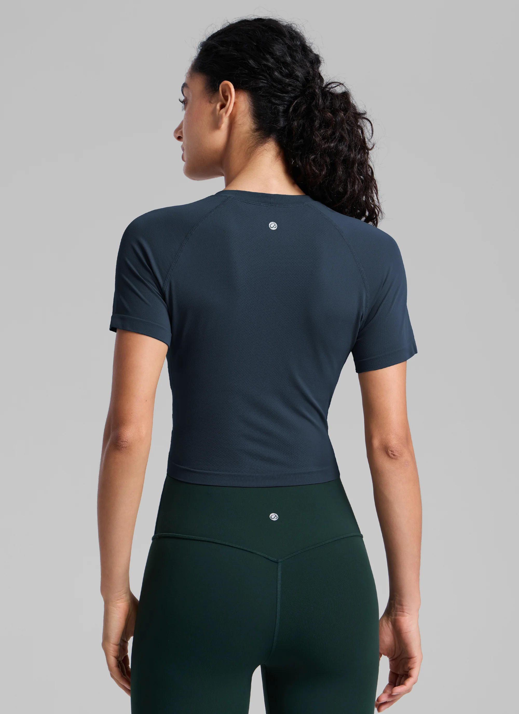 Seamless Crew Neck Cropped Short Sleeve - Image 19