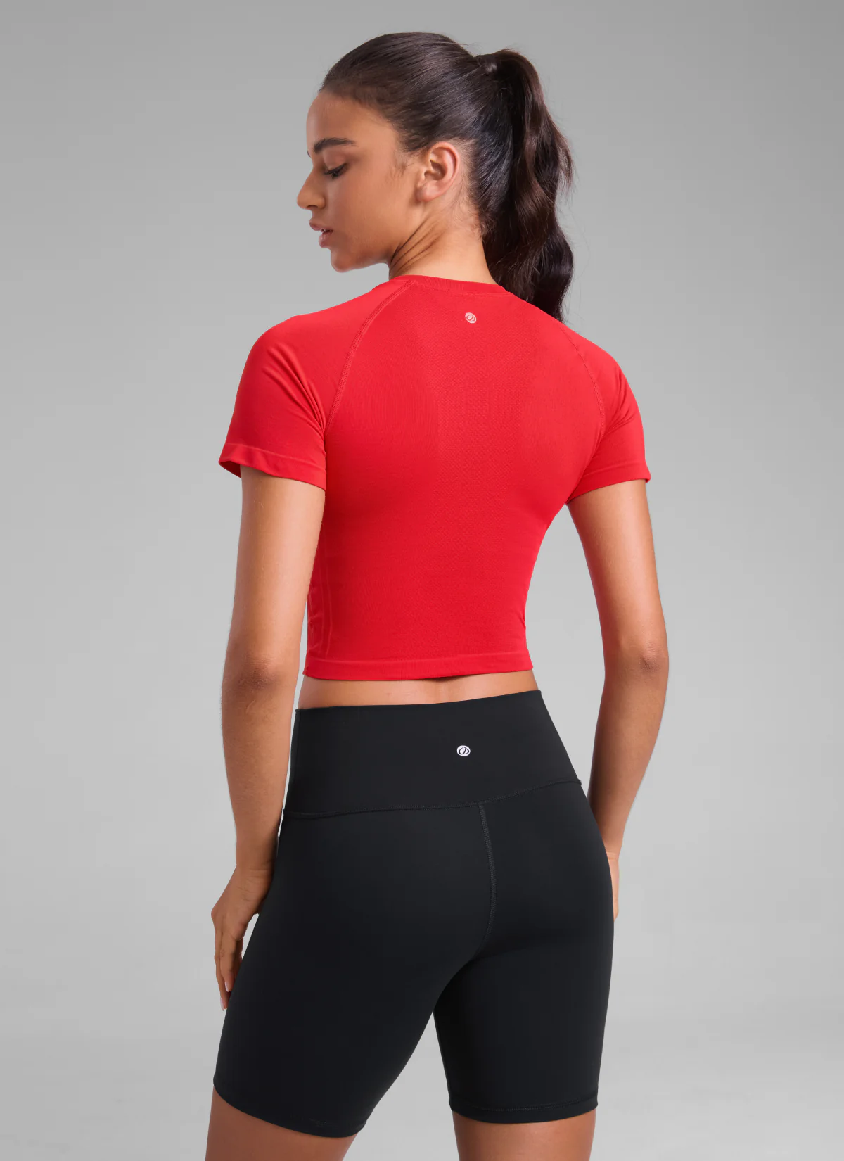 Seamless Crew Neck Cropped Short Sleeve - Image 30