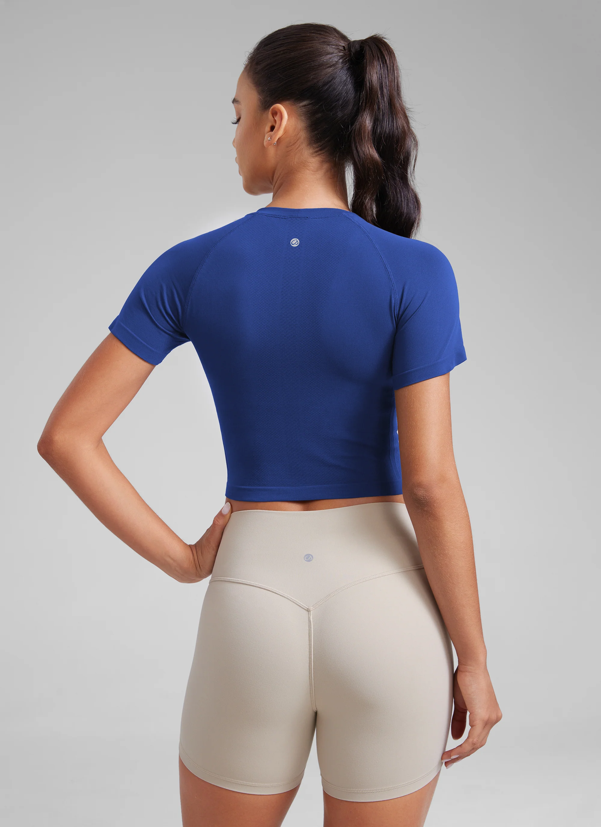Seamless Crew Neck Cropped Short Sleeve - Image 35