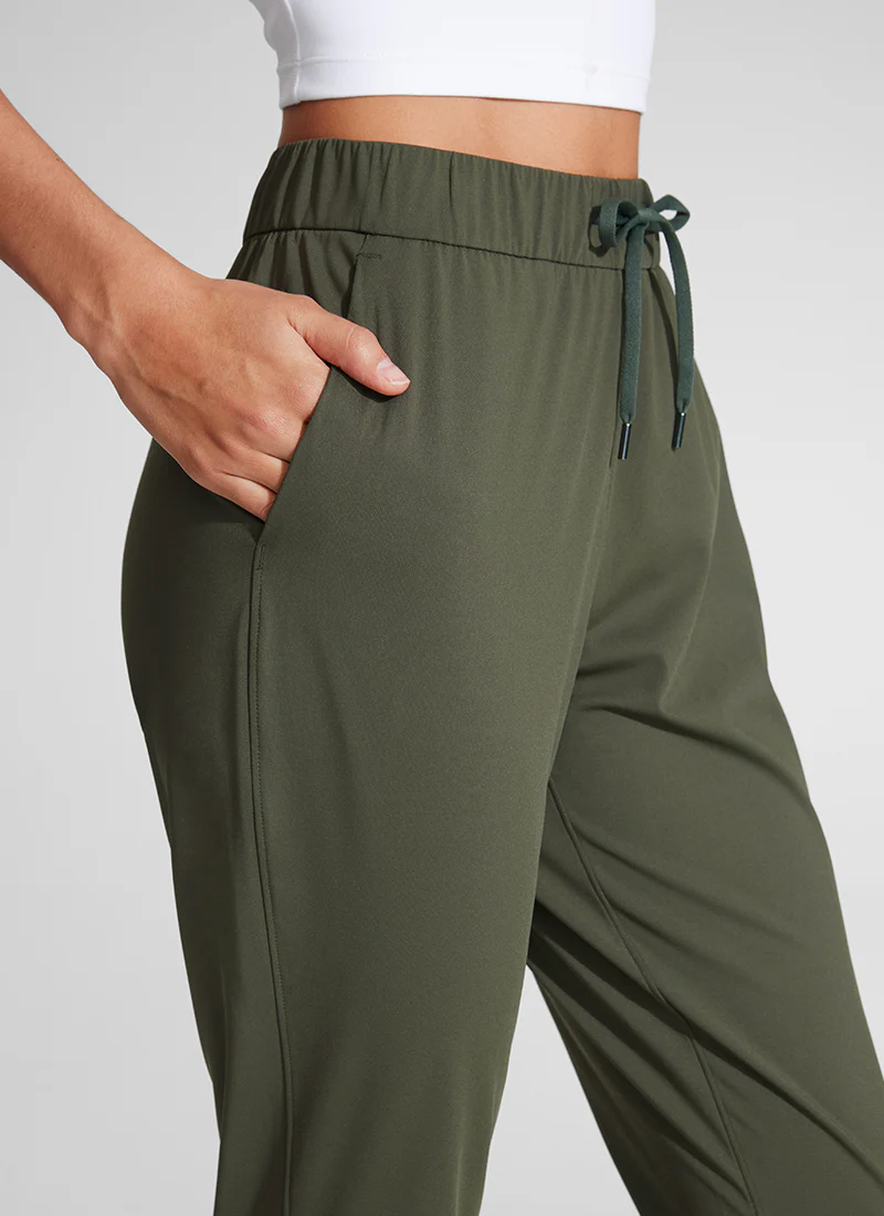 Stretch Drawstring 7/8 Pocket Pant 27'' - Image 4