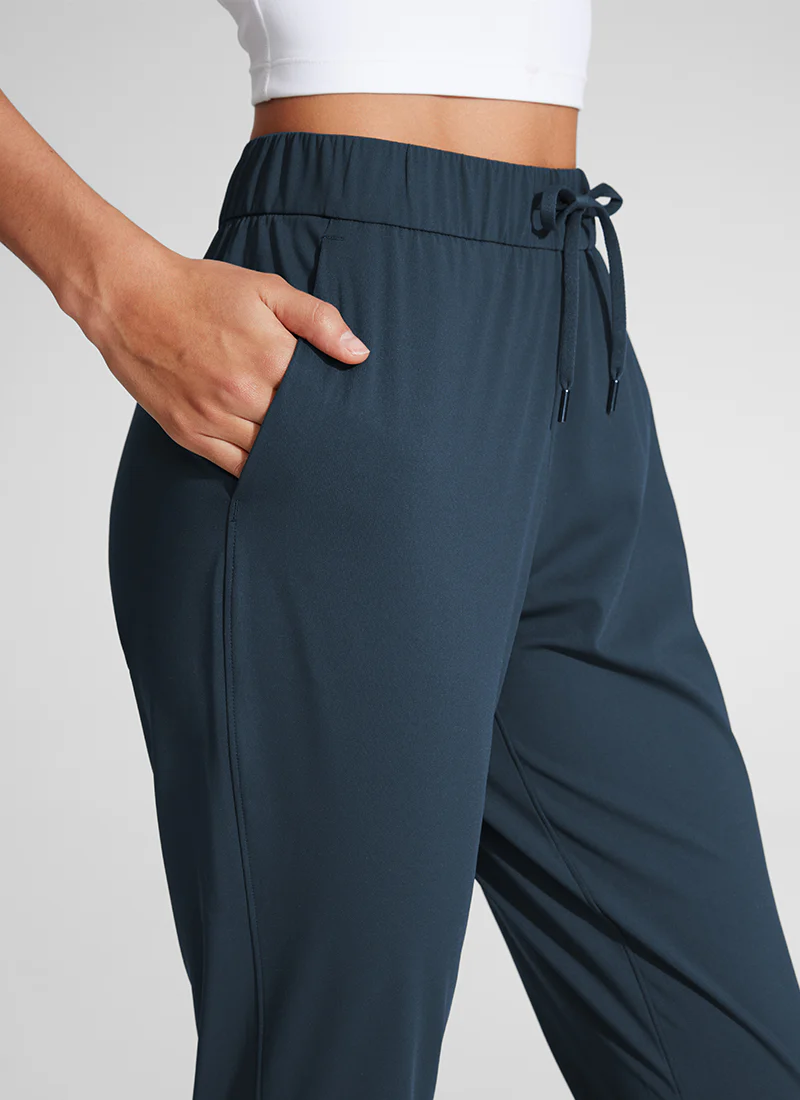 Stretch Drawstring 7/8 Pocket Pant 27'' - Image 4