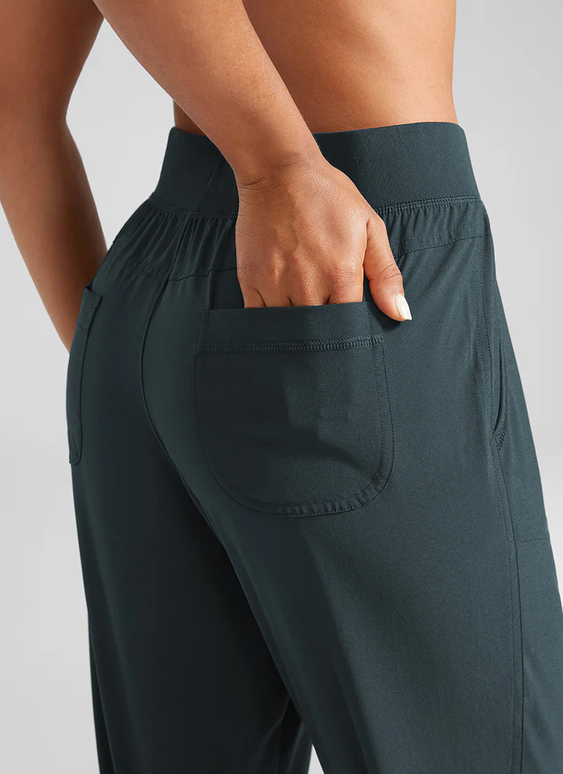 Feathery-Fit Drawstring Pocket Jogger 28'' - Image 23