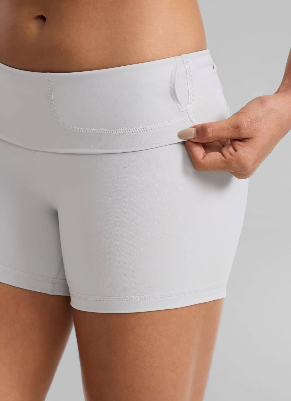 Nakedfeel Origin Yoga Shorts 4'' - Image 5