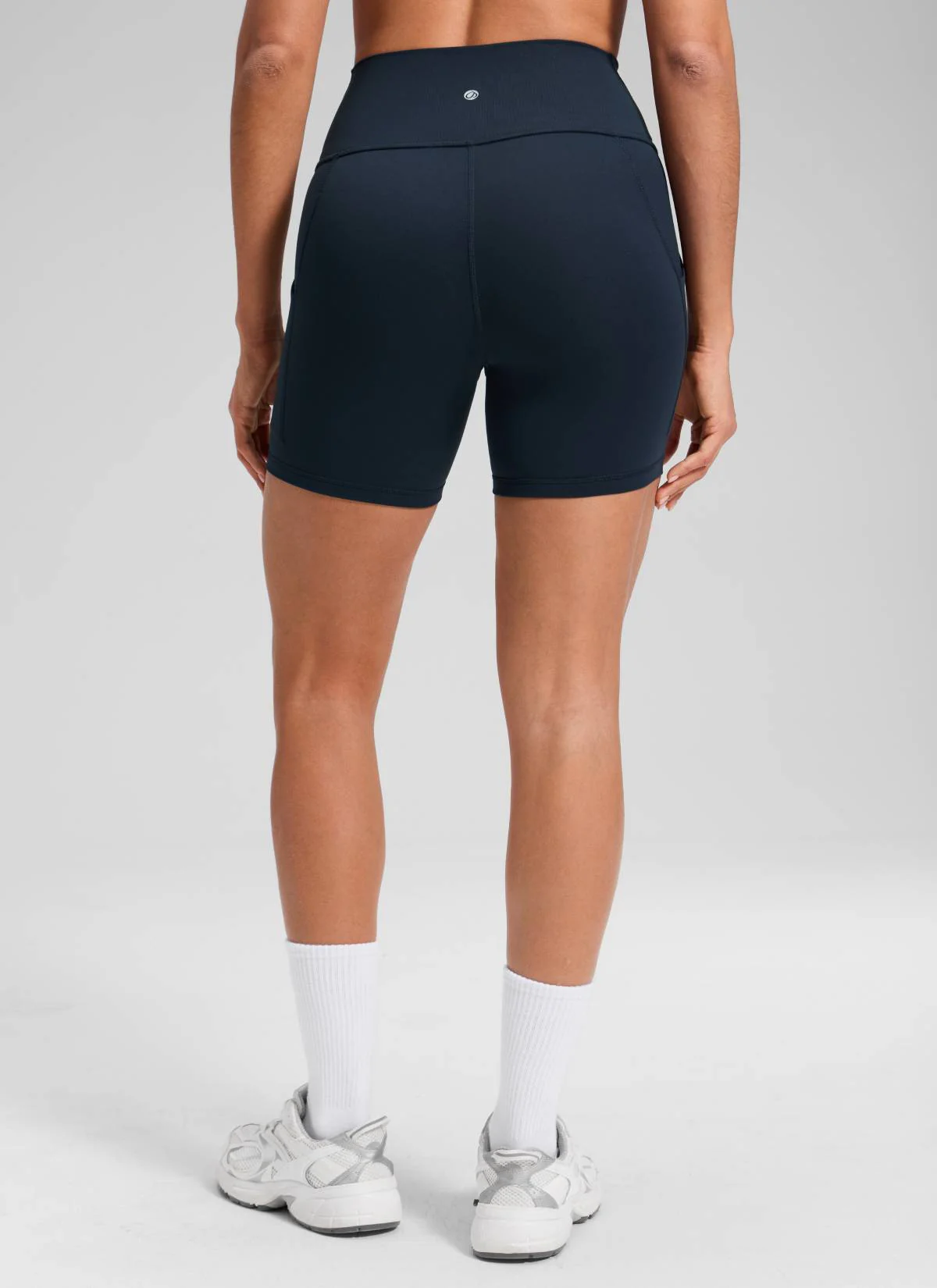 Butterluxe Pocket Yoga Shorts 5'' - Image 10
