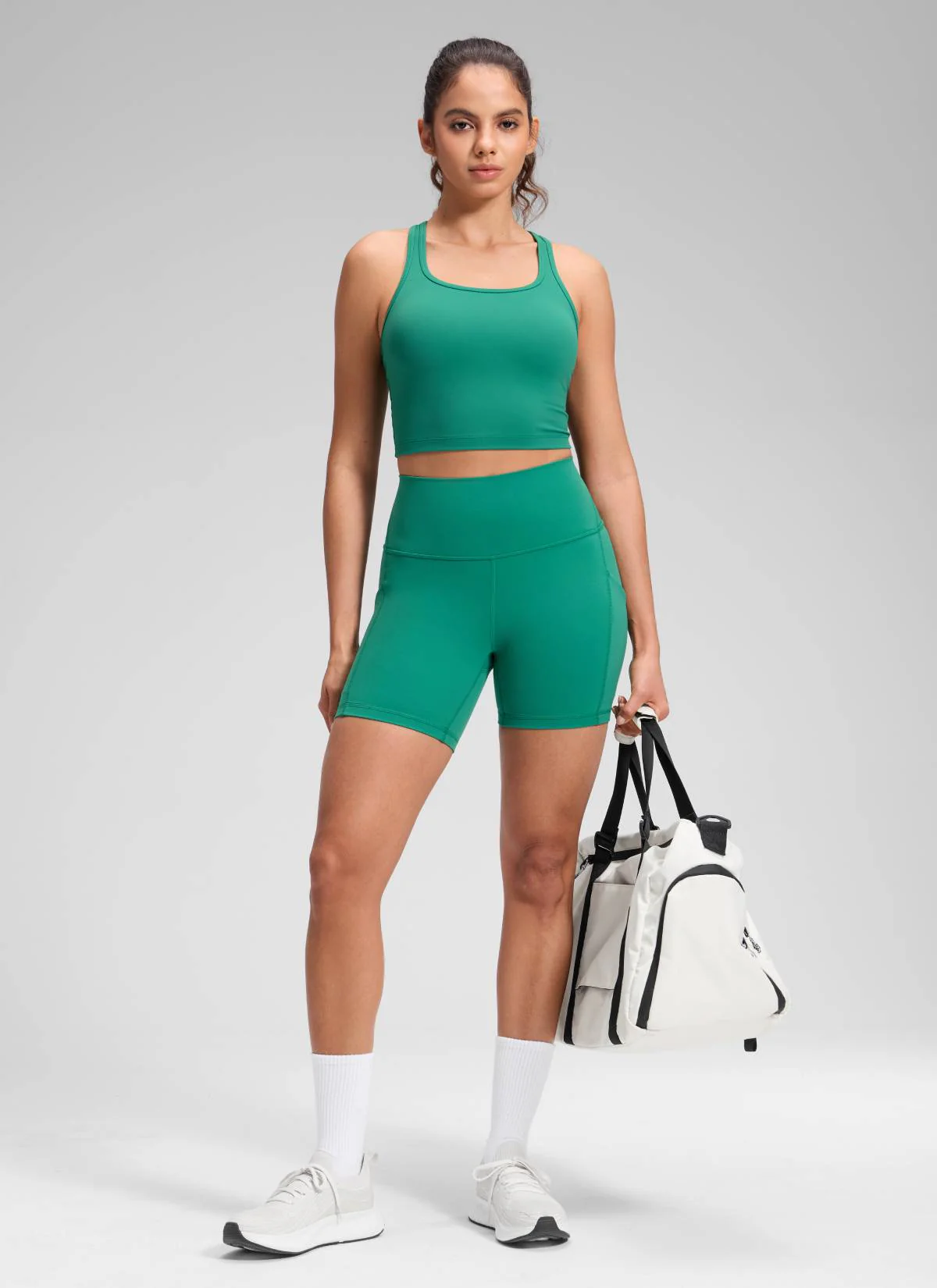 Butterluxe Pocket Yoga Shorts 5'' - Image 4