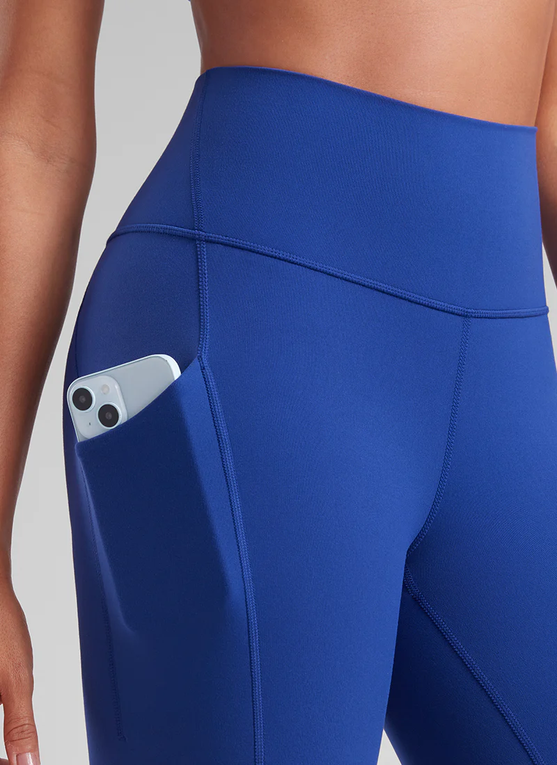 Butterluxe Pocket Yoga Shorts 8'' - Image 4