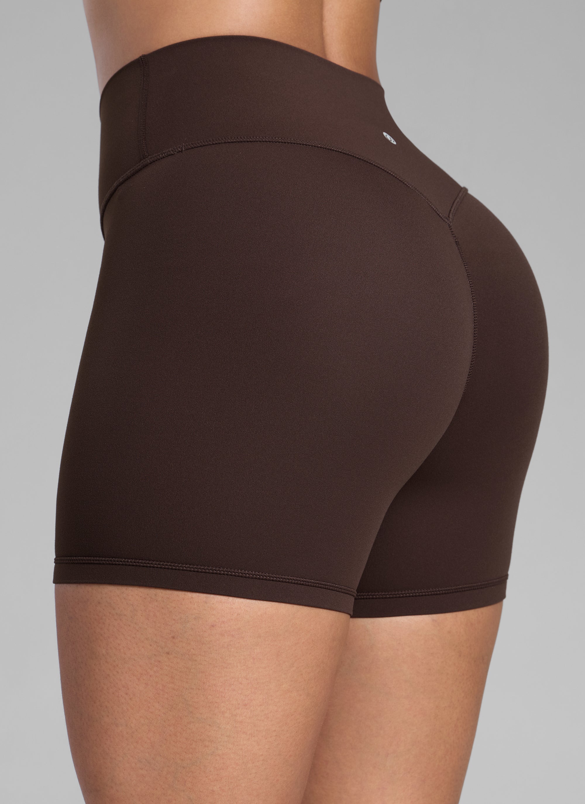 Secretsculpt™ No Front Seam Shorts 4'' - Image 17