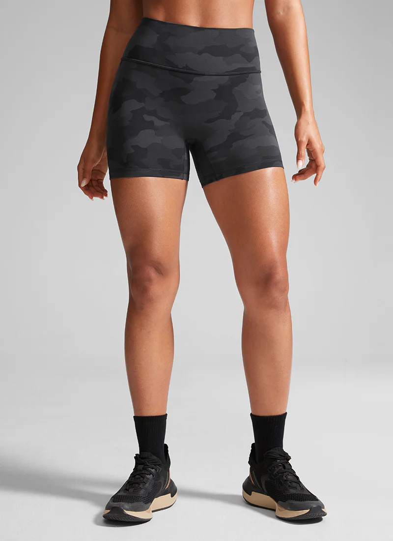 Secretsculpt™ No Front Seam Shorts 4'' - Image 31