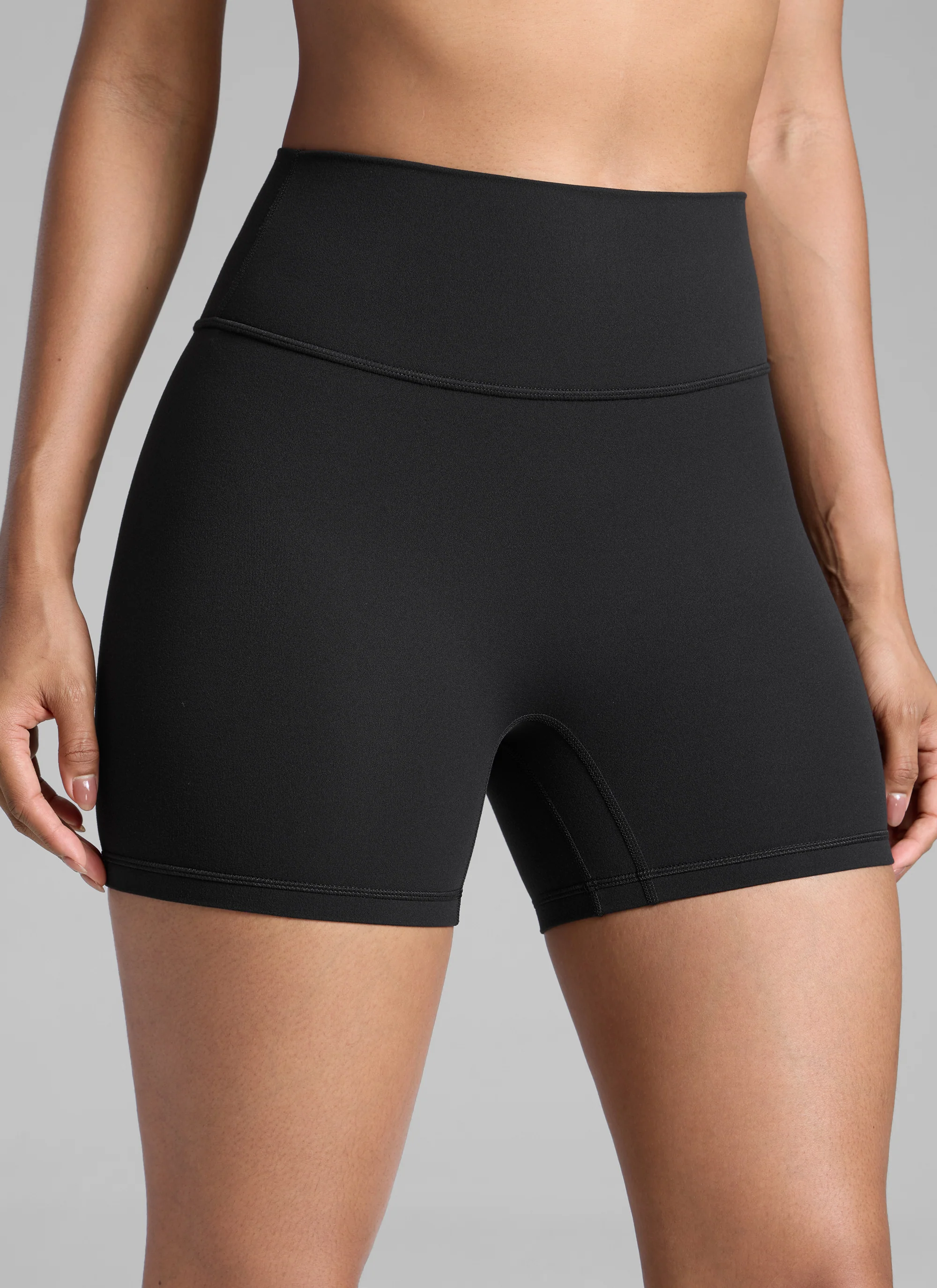 Secretsculpt™ No Front Seam Shorts 4'' - Image 4