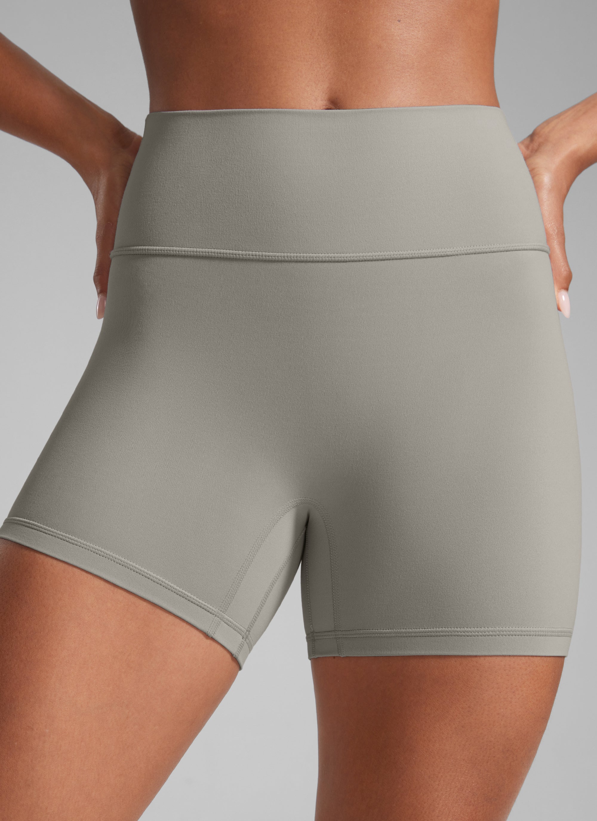 Secretsculpt™ No Front Seam Shorts 4'' - Image 21
