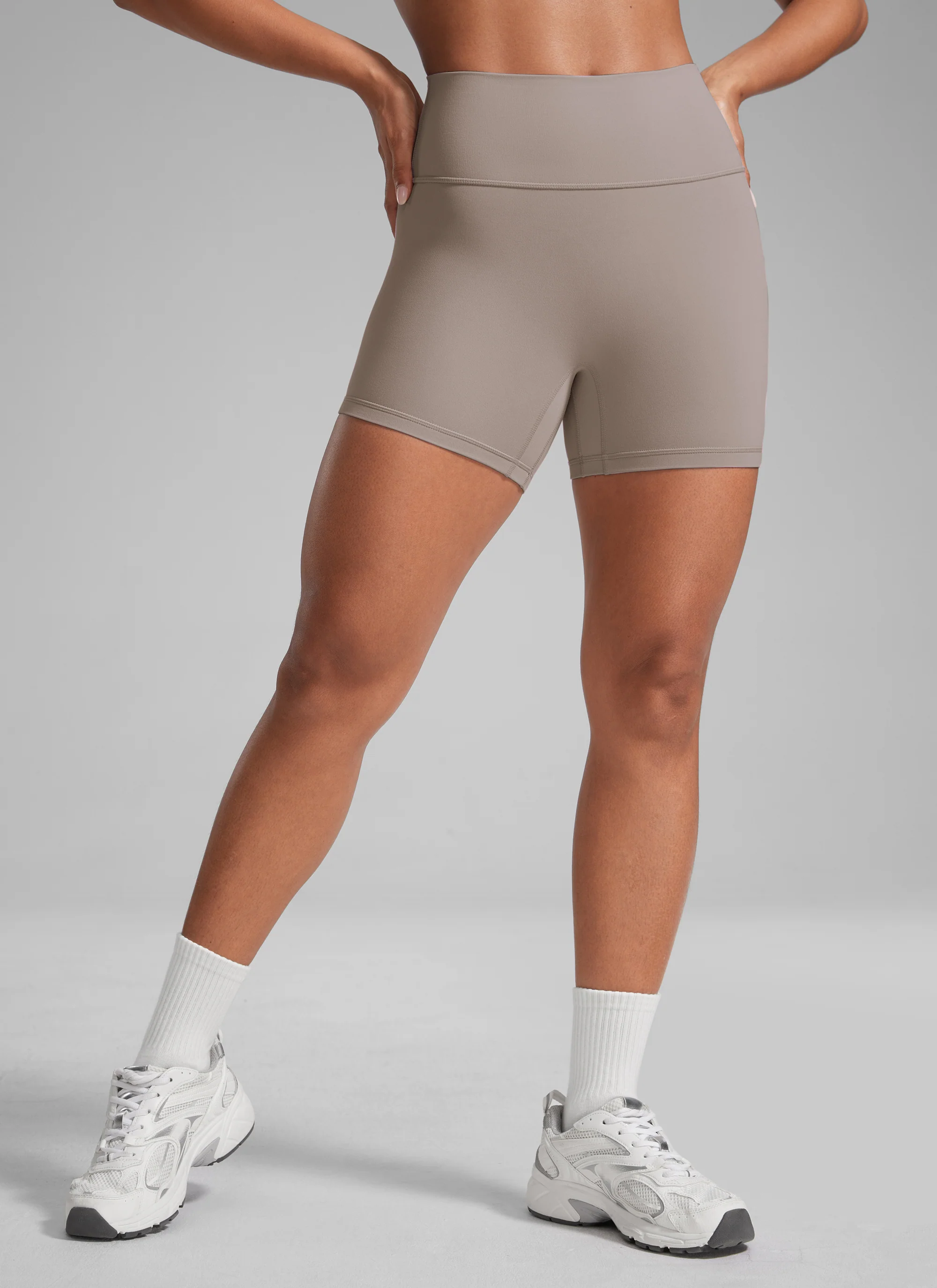 Secretsculpt™ No Front Seam Shorts 4'' - Image 25