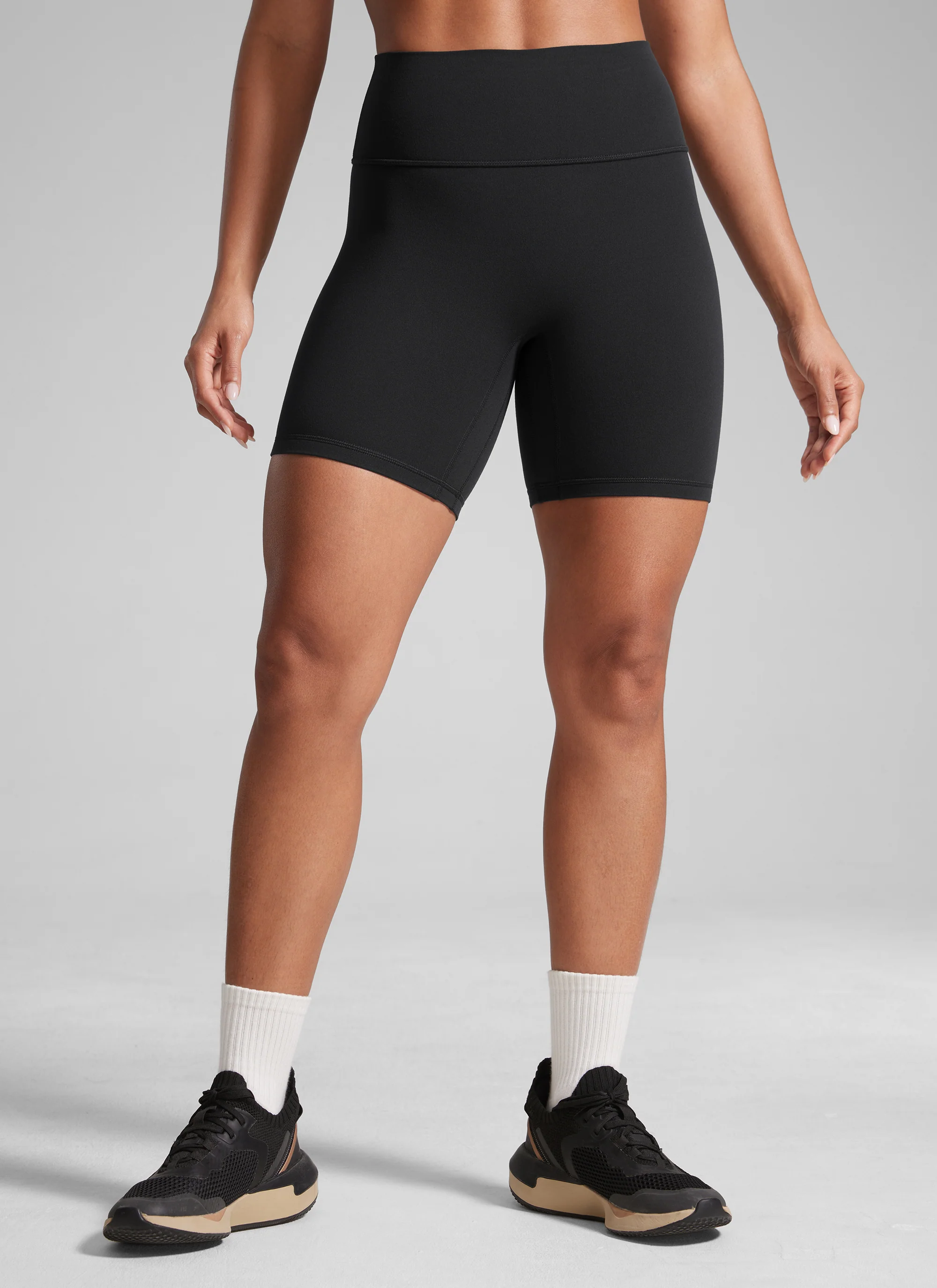 Secretsculpt™ No Front Seam Shorts 6'' - Image 8