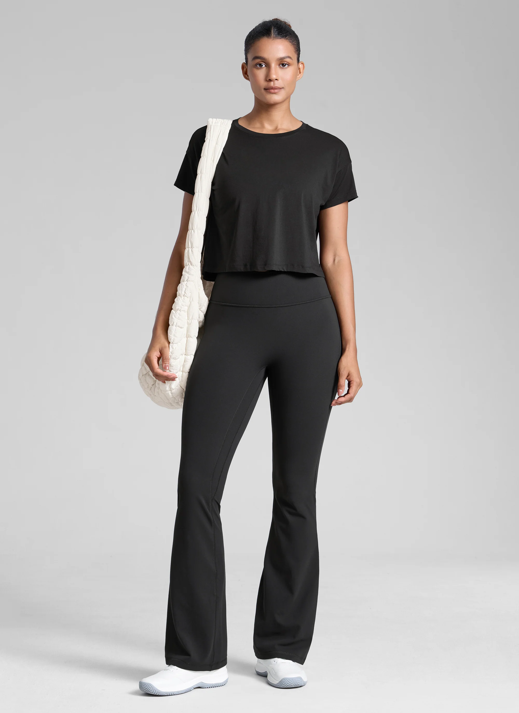 Secretsculpt™ No Front Seam Flare Legging 31'' - Image 13
