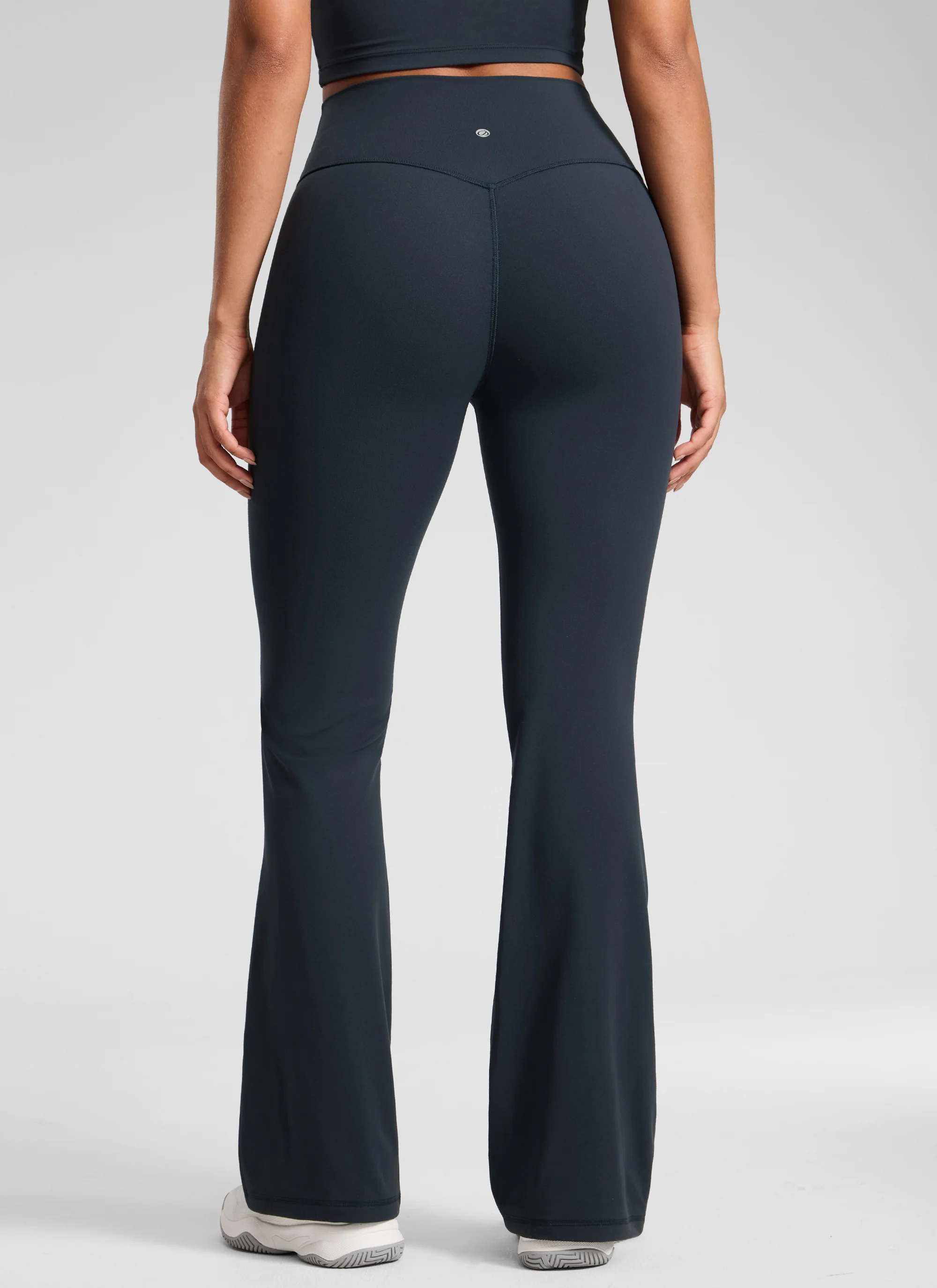 Secretsculpt™ No Front Seam Flare Legging 31'' - Image 21