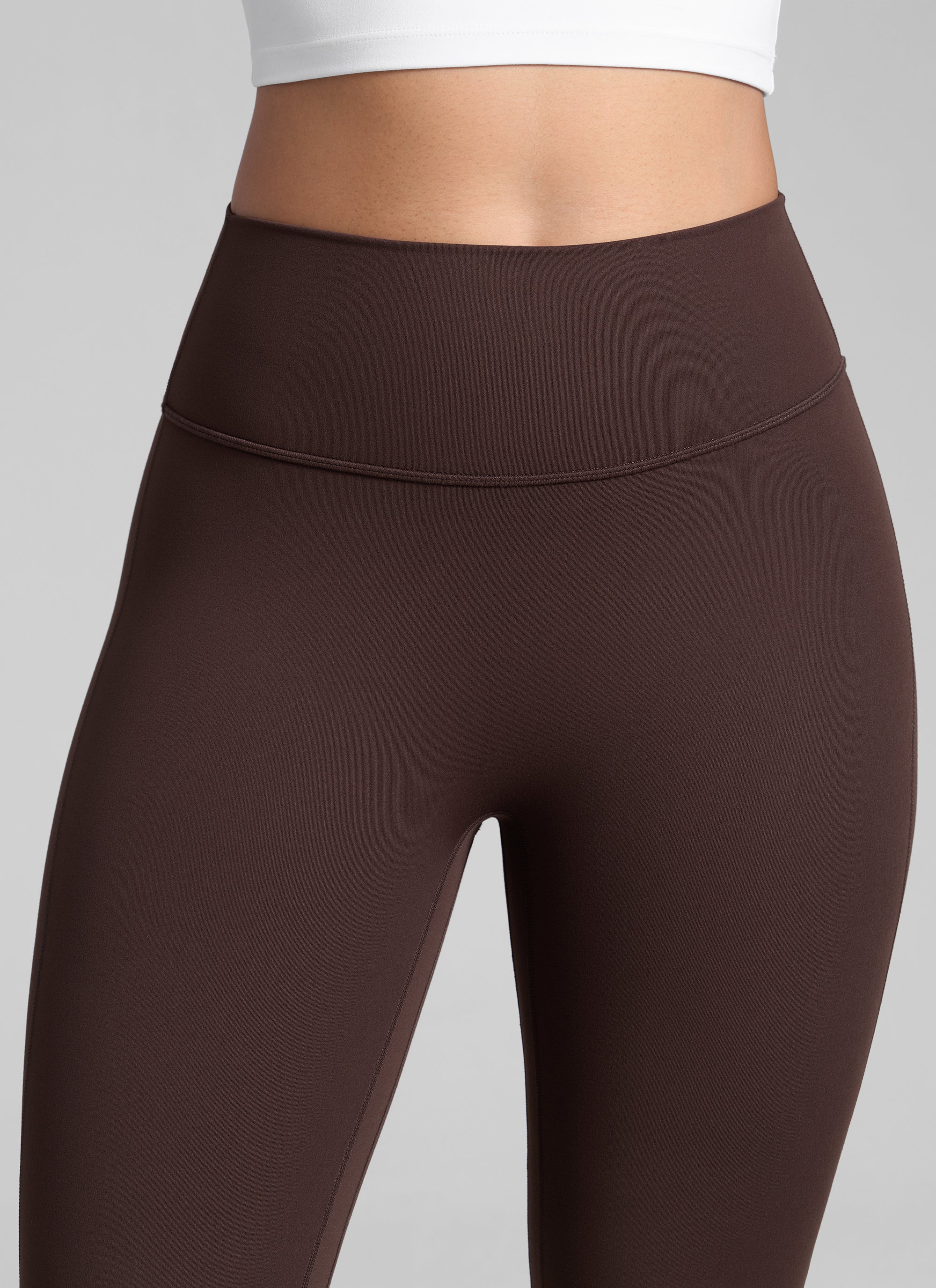 Secretsculpt™ No Front Seam Flare Legging 31'' - Image 9