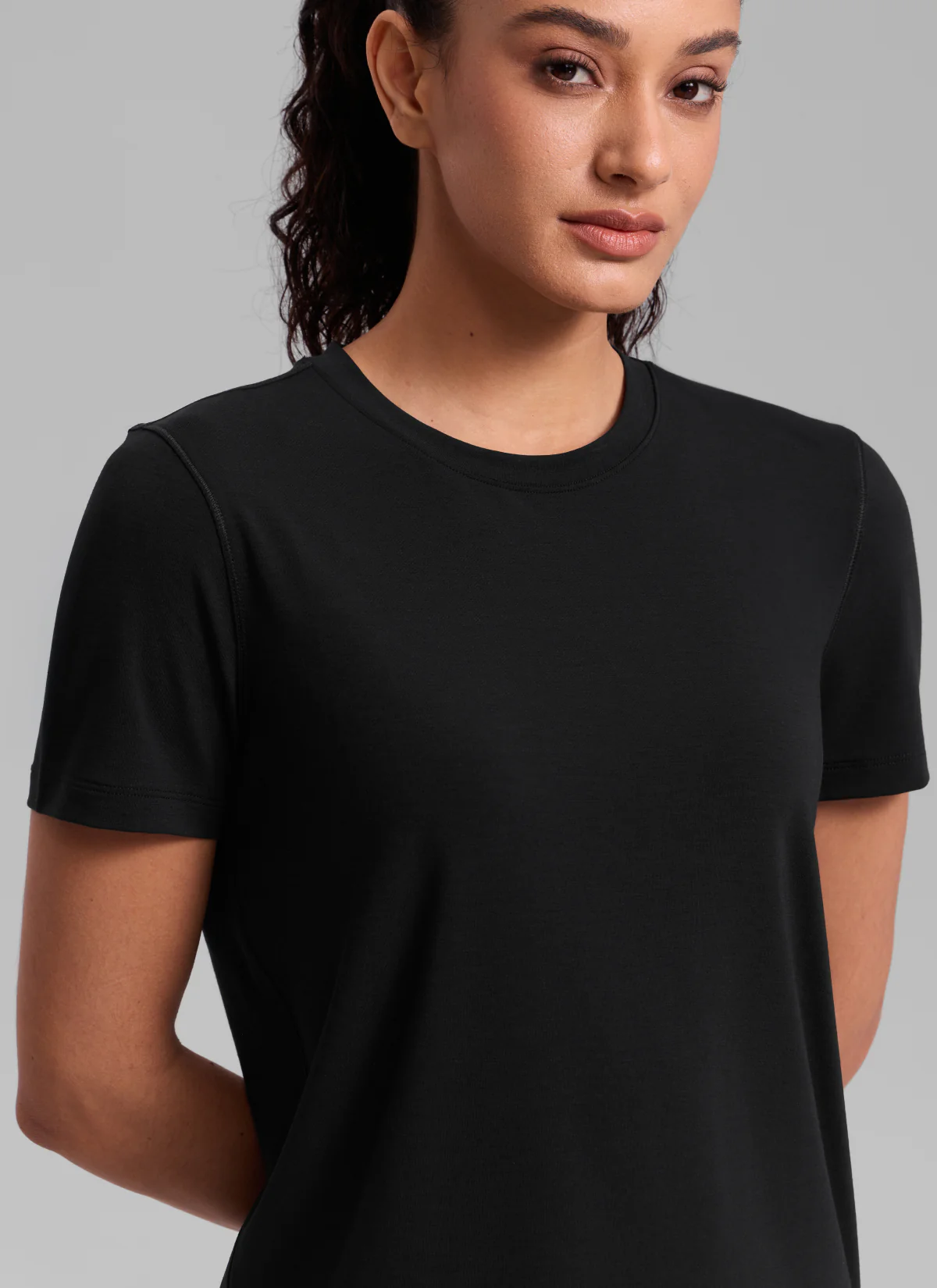Quick Dry Crewneck Hip Length Short Sleeve - Image 12