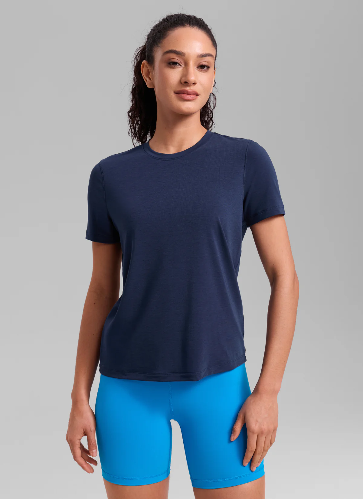 Quick Dry Crewneck Hip Length Short Sleeve - Image 5