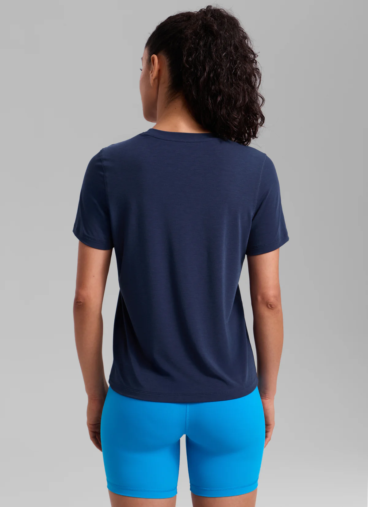 Quick Dry Crewneck Hip Length Short Sleeve - Image 6