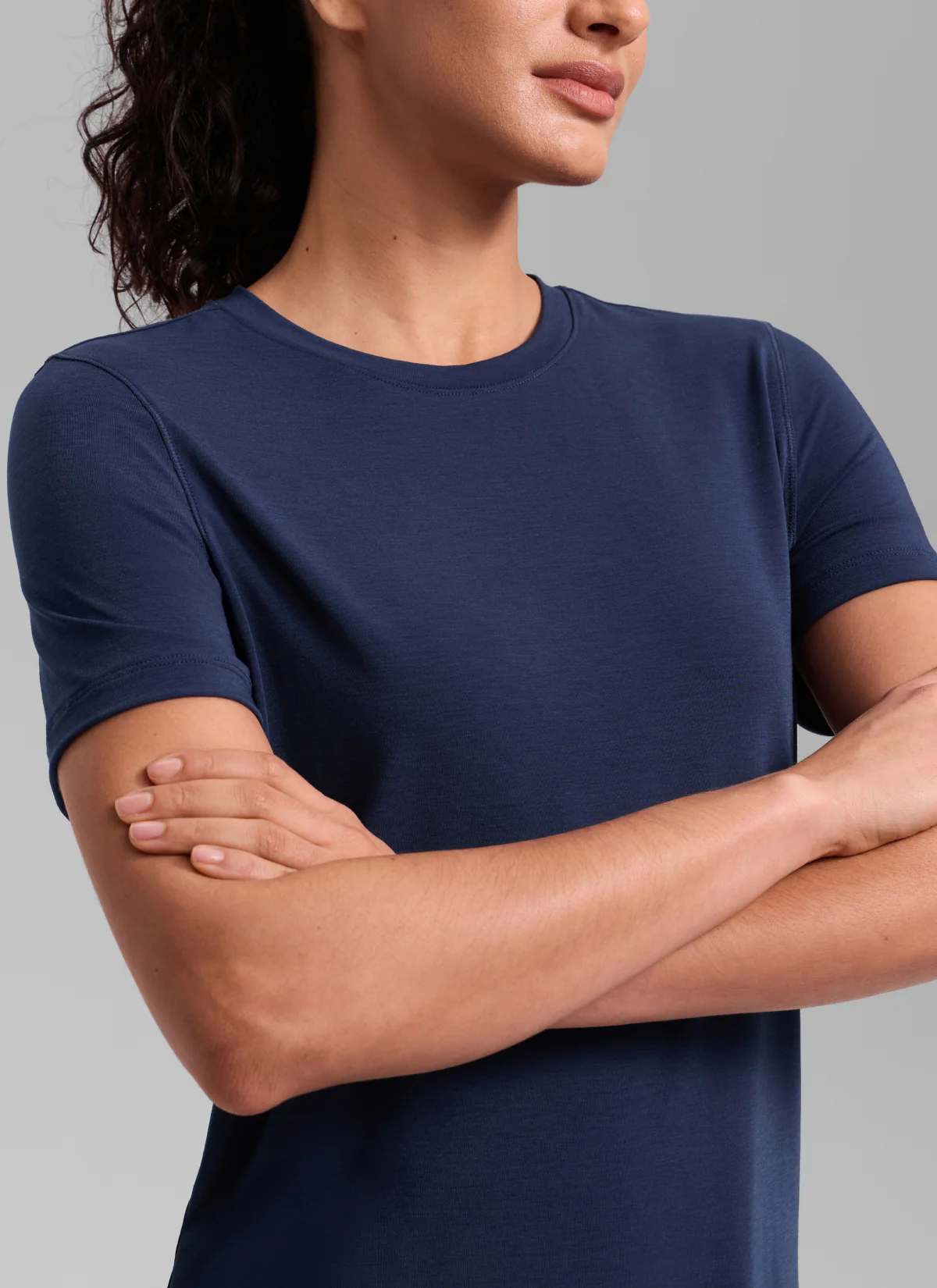 Quick Dry Crewneck Hip Length Short Sleeve - Image 8