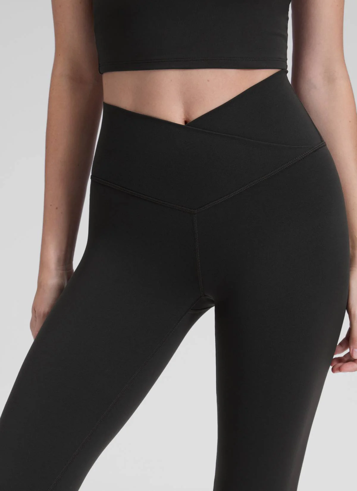 Butterluxe Crossover Flare Legging 31'' - Image 4