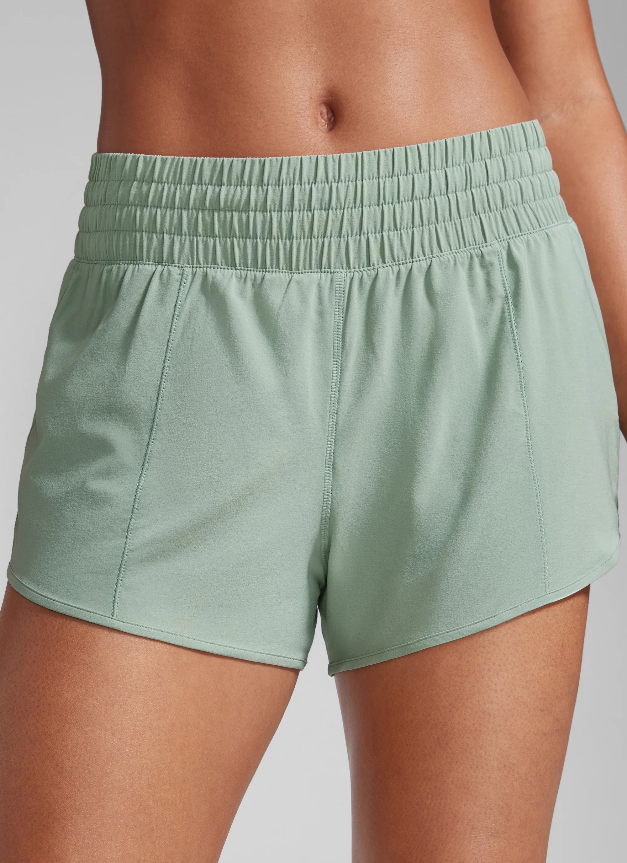 Feathery-Fit Soft Lined Zip Pocket Shorts 2.5'' - Image 10