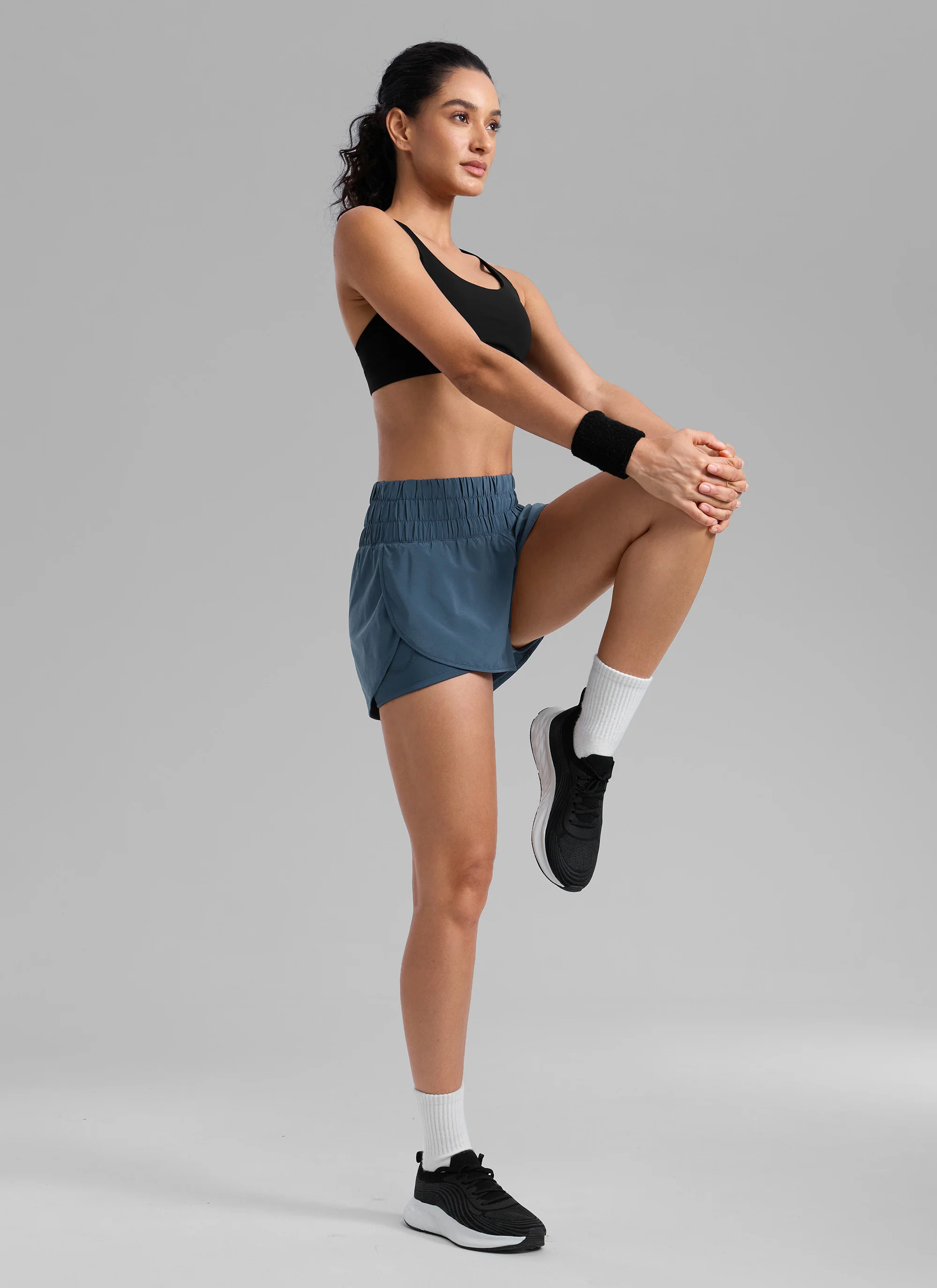 Feathery-Fit Soft  2 in 1 High Rise Shorts 3'' - Image 4