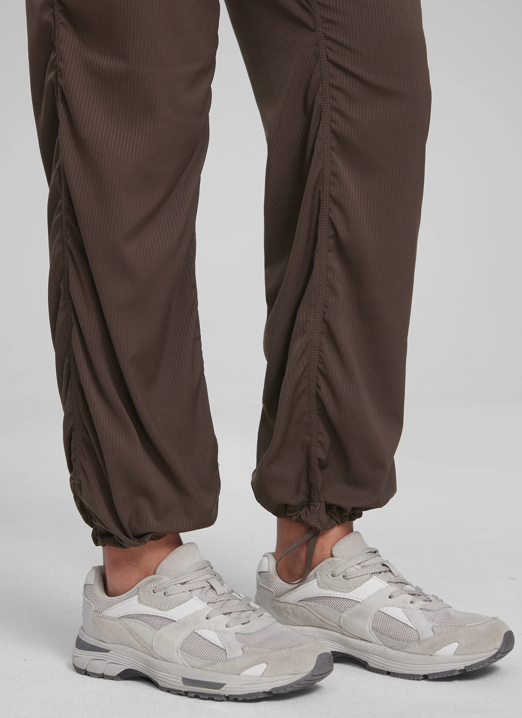 Lightweight Straight Leg Workout Pocket Pant 28" - Image 17