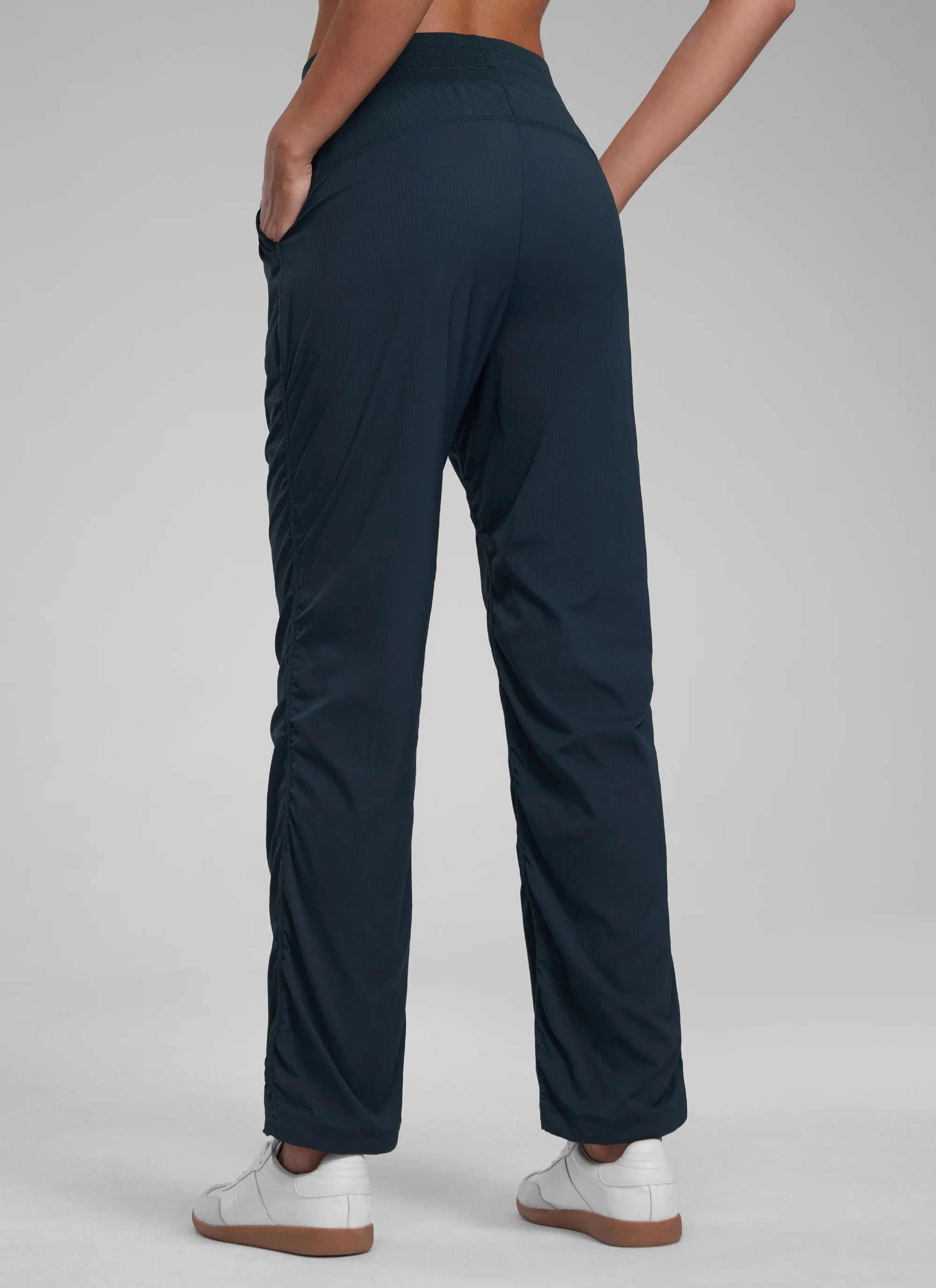 Lightweight Straight Leg Workout Pocket Pant 28" - Image 4