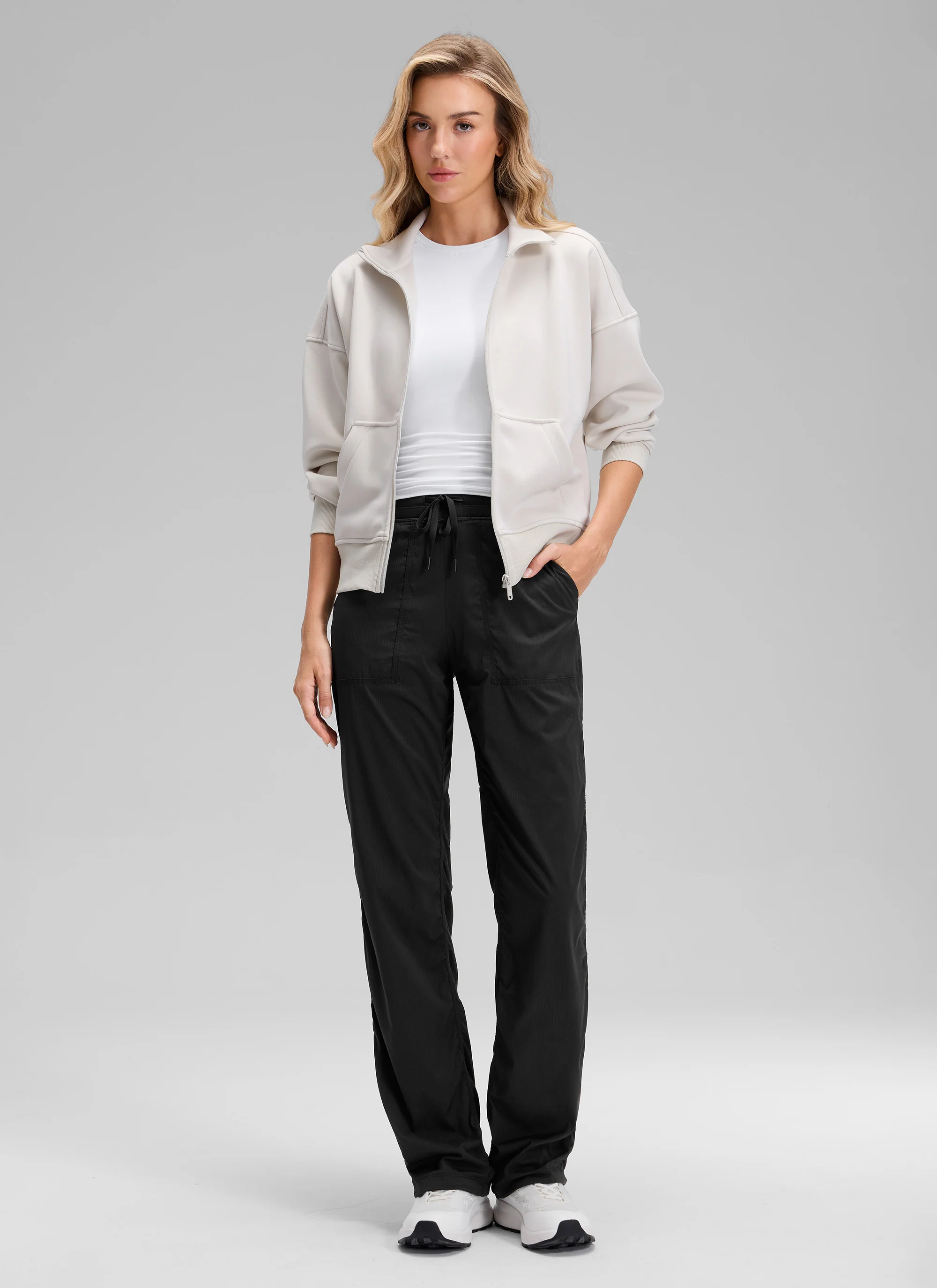 Lightweight Straight Leg Pocket Pant 32" - Image 7