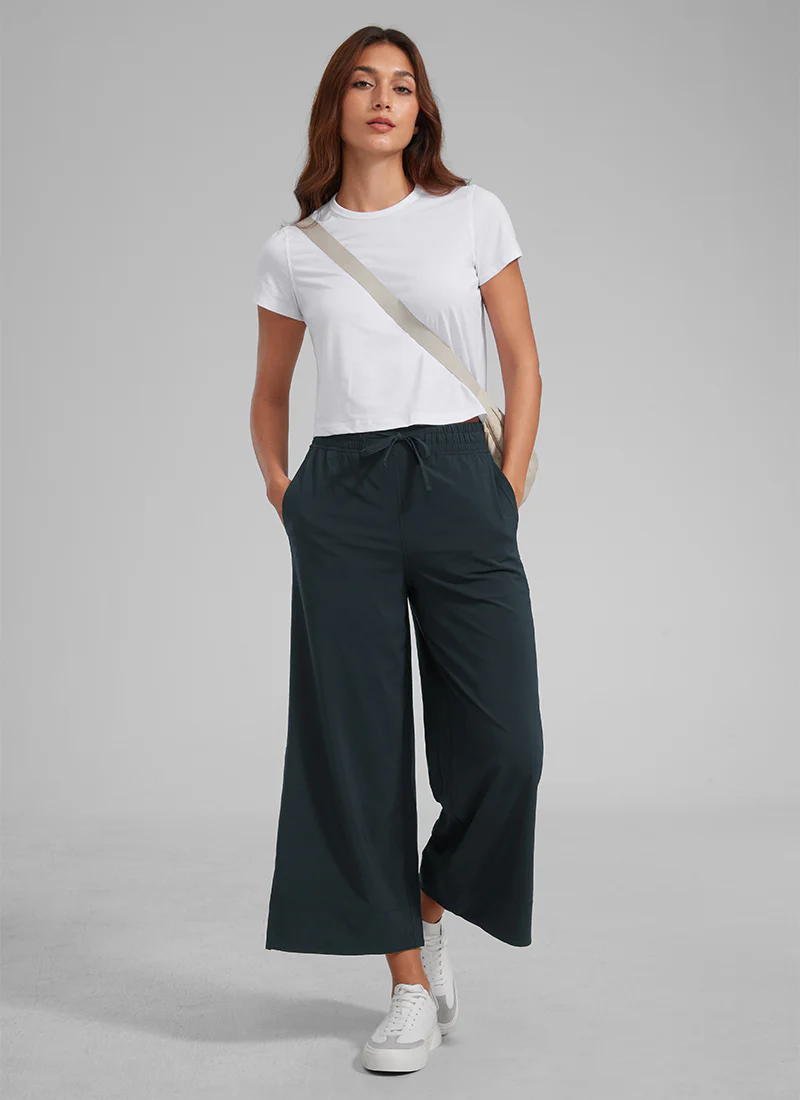 Feathery-Fit Soft Pocket High Rise Pant 25'' - Image 11