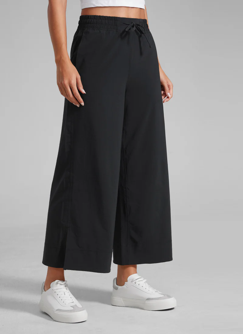 Feathery-Fit Soft Pocket High Rise Pant 25'' - Image 4