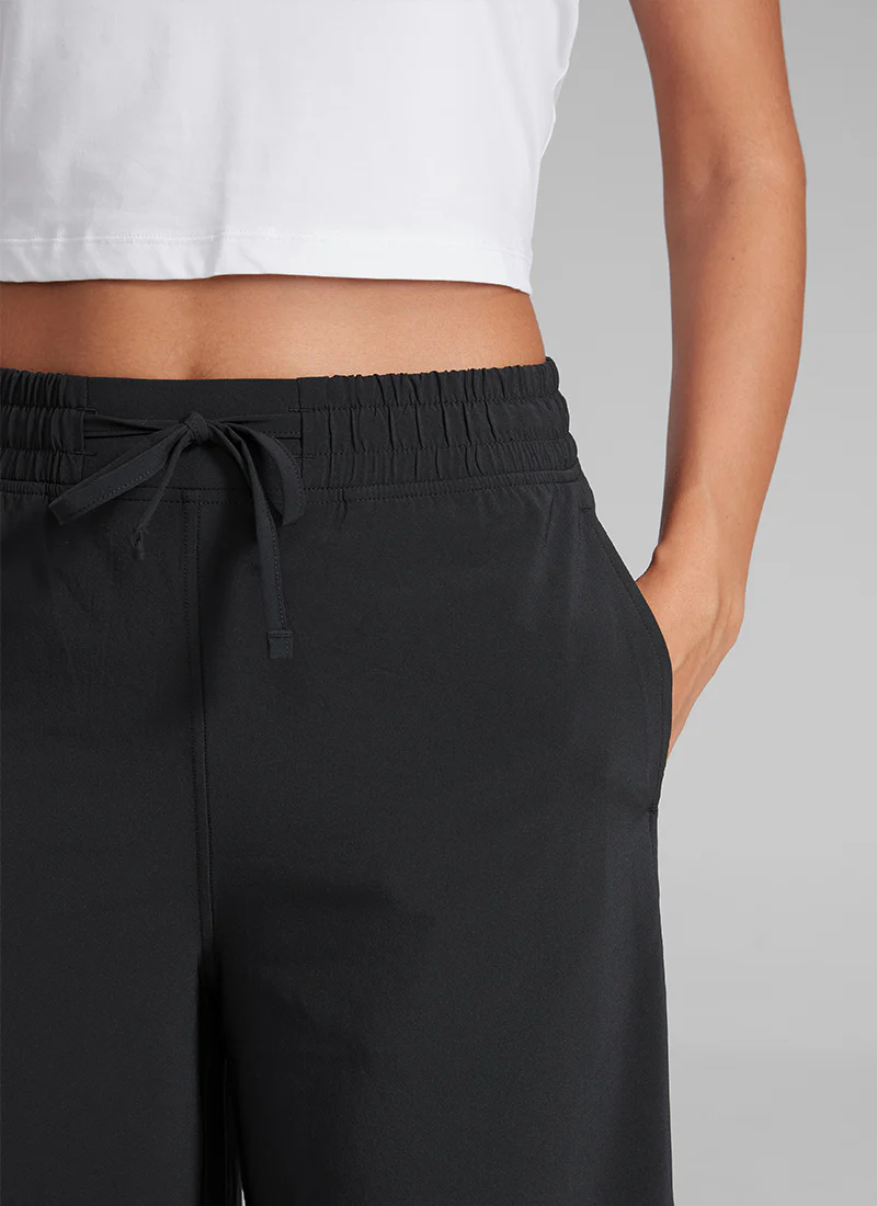 Feathery-Fit Soft Pocket High Rise Pant 25'' - Image 6