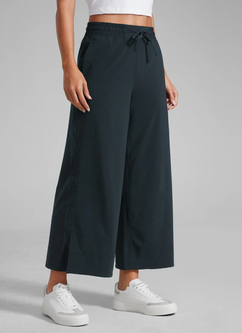 Feathery-Fit Soft Pocket High Rise Pant 25'' - Image 8