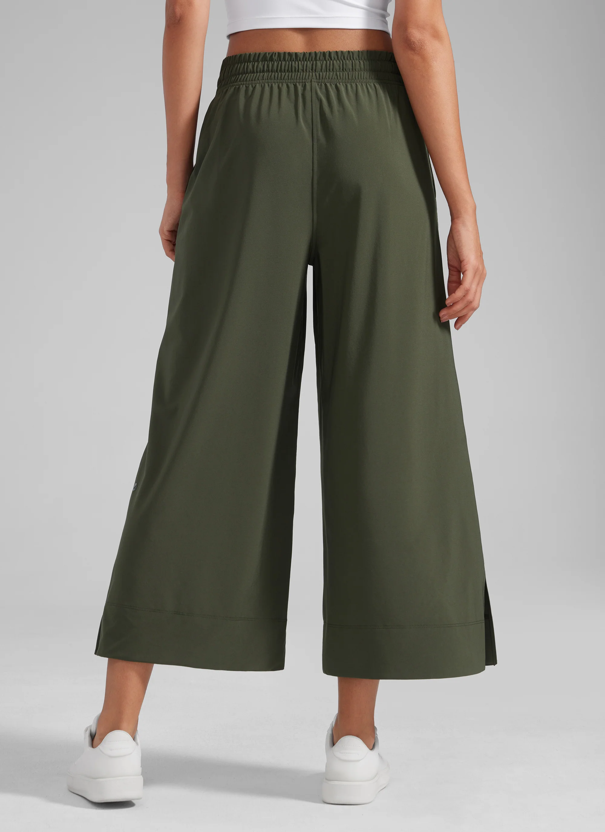 Feathery-Fit Soft Pocket High Rise Pant 25'' - Image 11