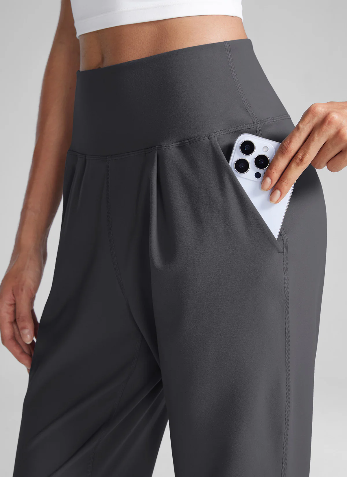 Butterlift® Front Pleated Pocket Pant 27'' - Image 16