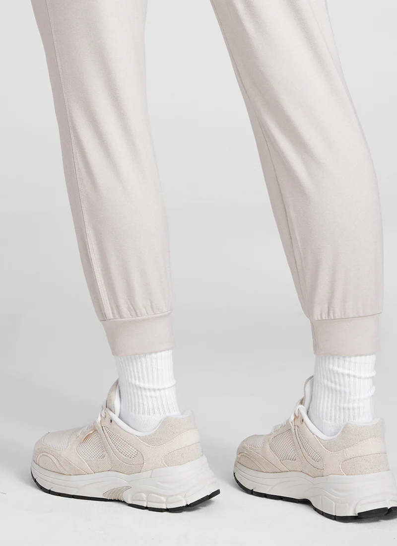 Cloud Jersey Pocket Jogger 25'' - Image 12