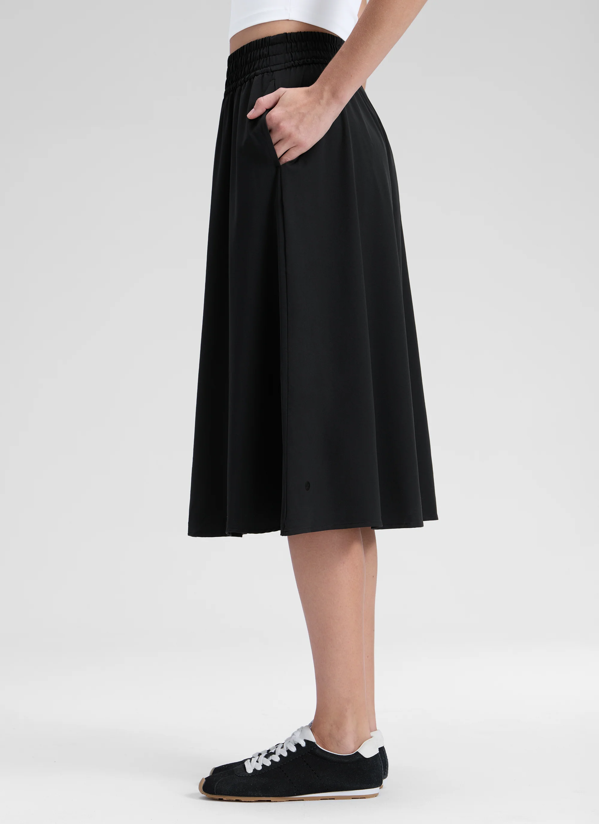 Feathery-Fit Drapey Pockets Midi Skirt - Image 9
