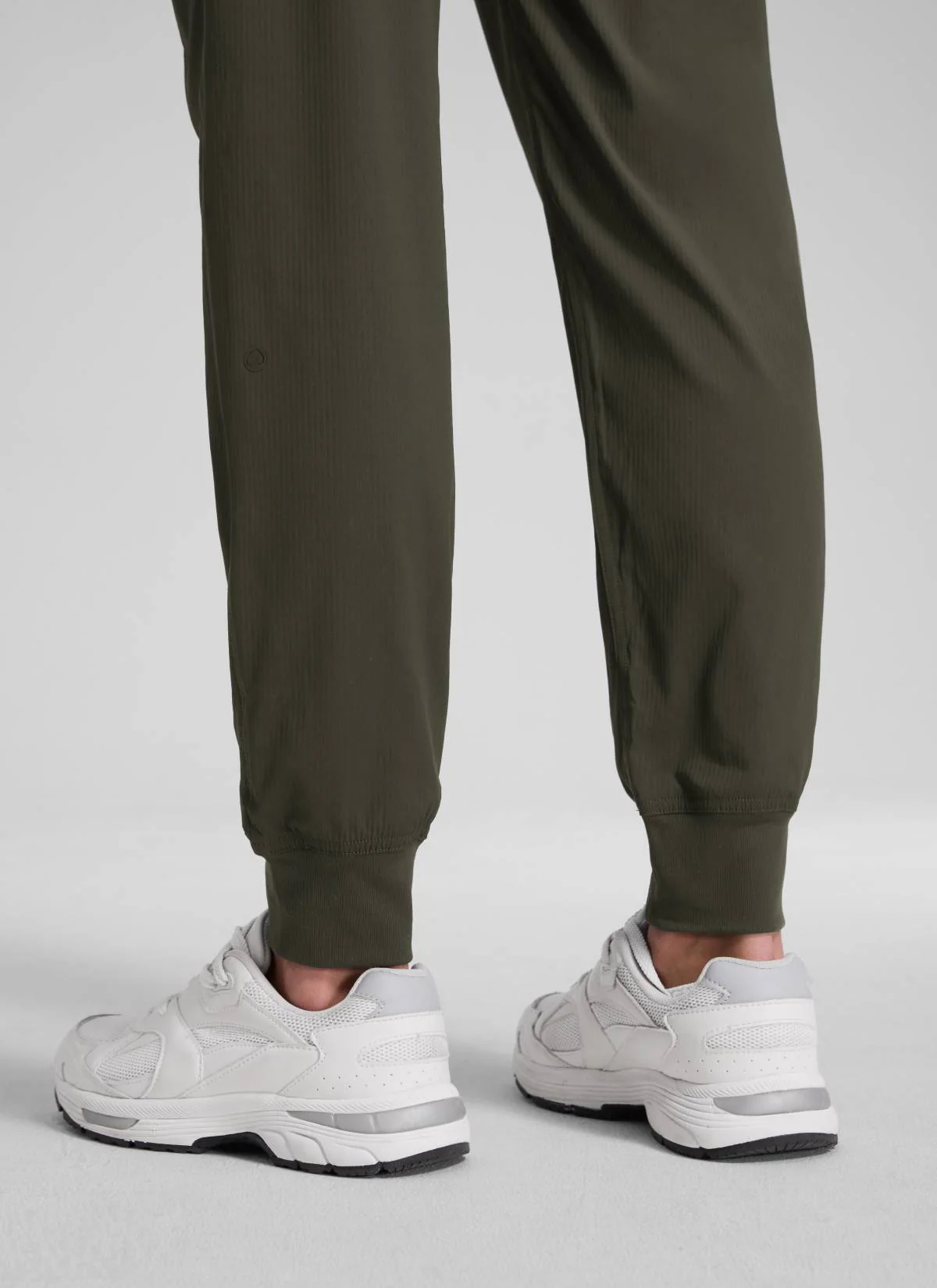 Striped Ruched Pocket Jogger 28'' - Image 11
