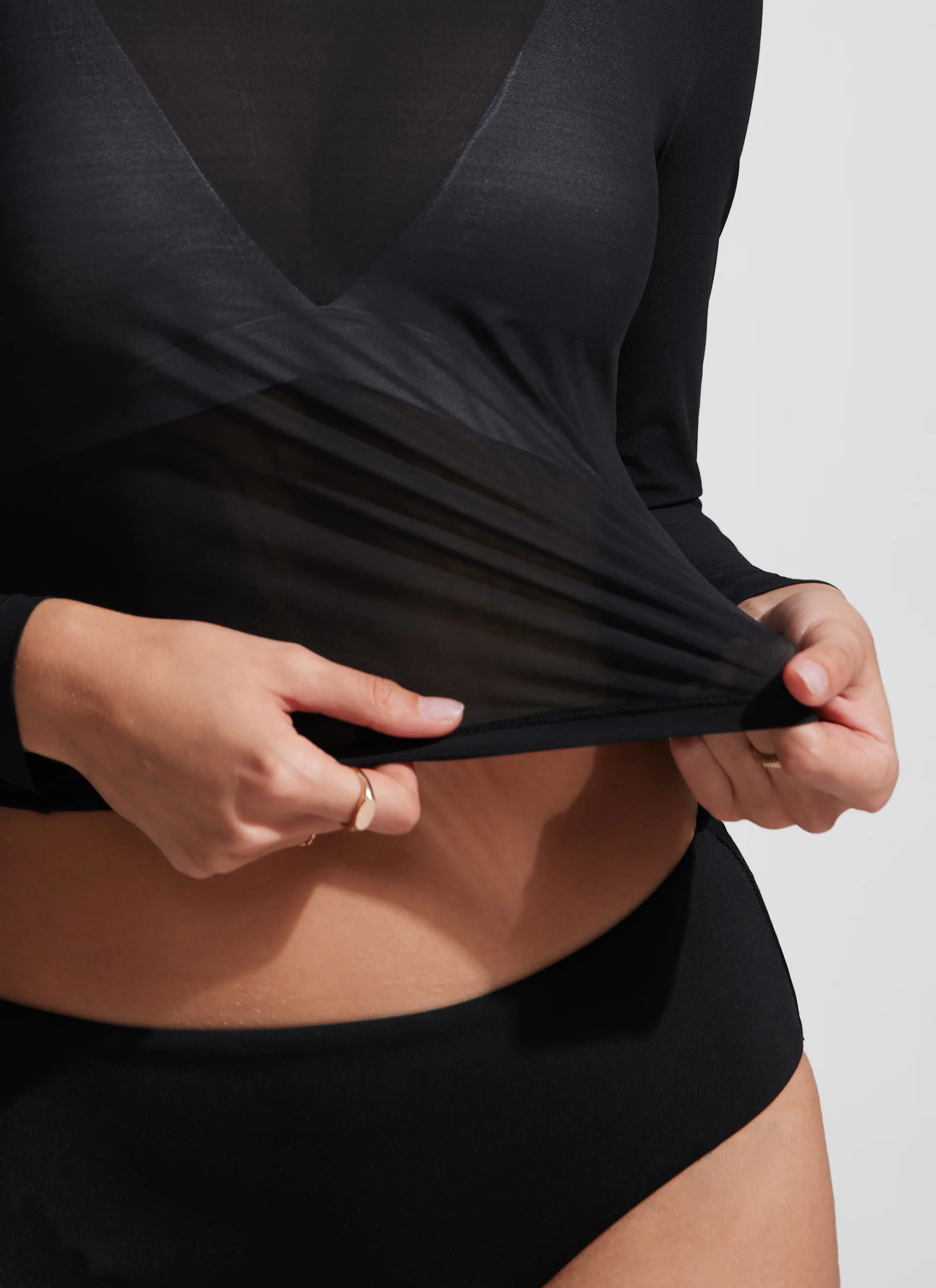 Cover Up Mesh Cropped Long Sleeve - Image 8