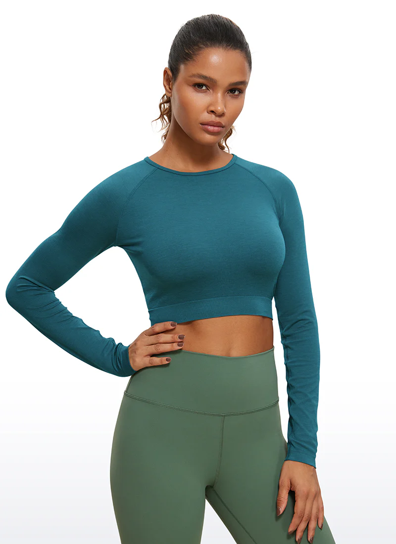 Seamless Slim Fit Cropped Long Sleeve - Image 17
