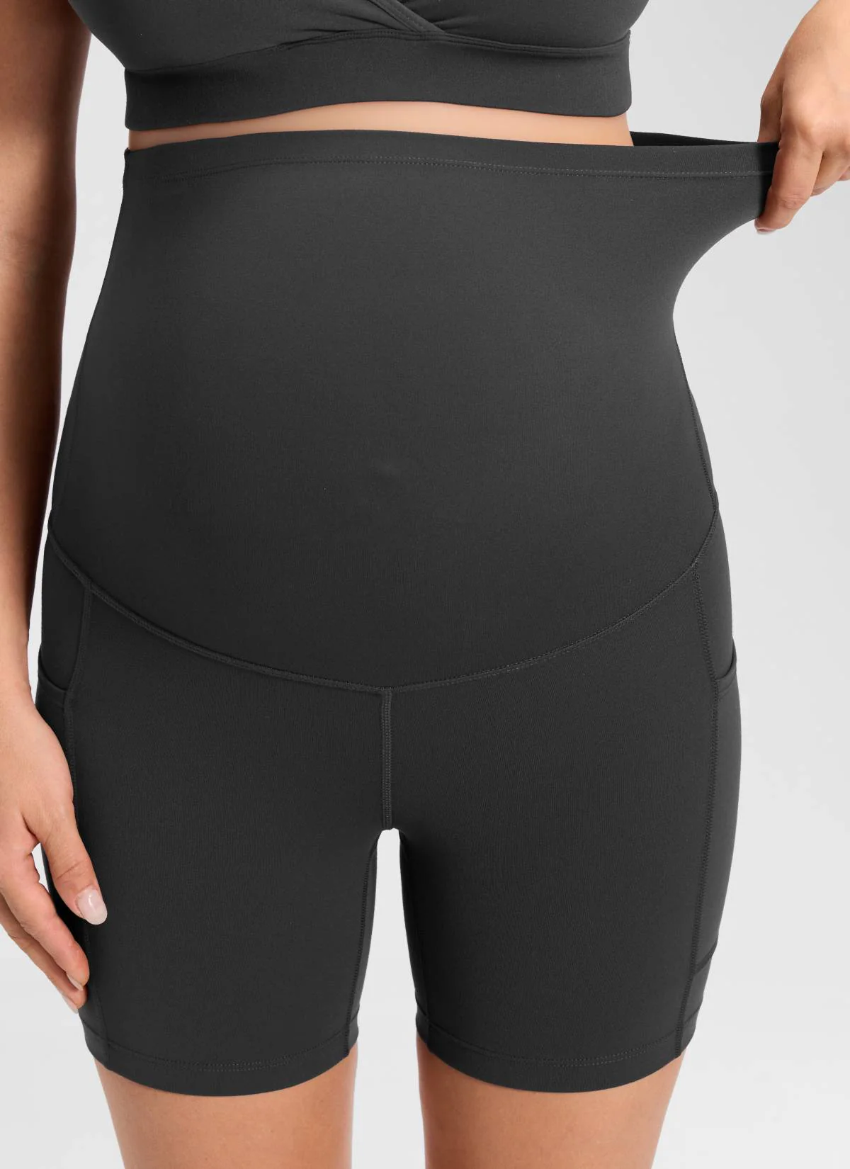 Butterluxe Maternity Pocket Shorts 5'' - Image 32